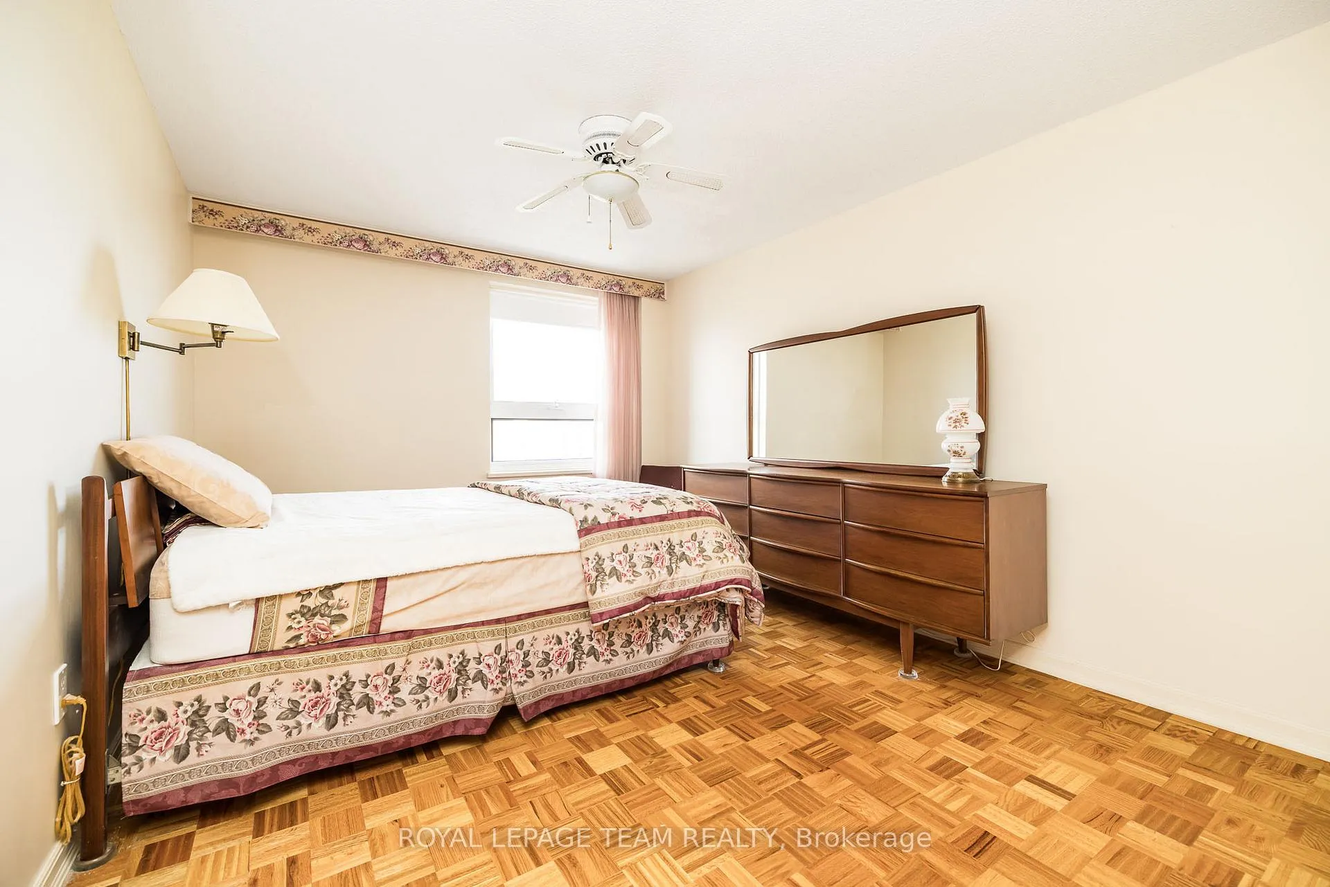 Photo 19 of Unit 701, 1356 Meadowlands Drive E, Ottawa, Borden Farm/Stewart Farm/Carleton Heights/Parkwood Hills — HOMEH