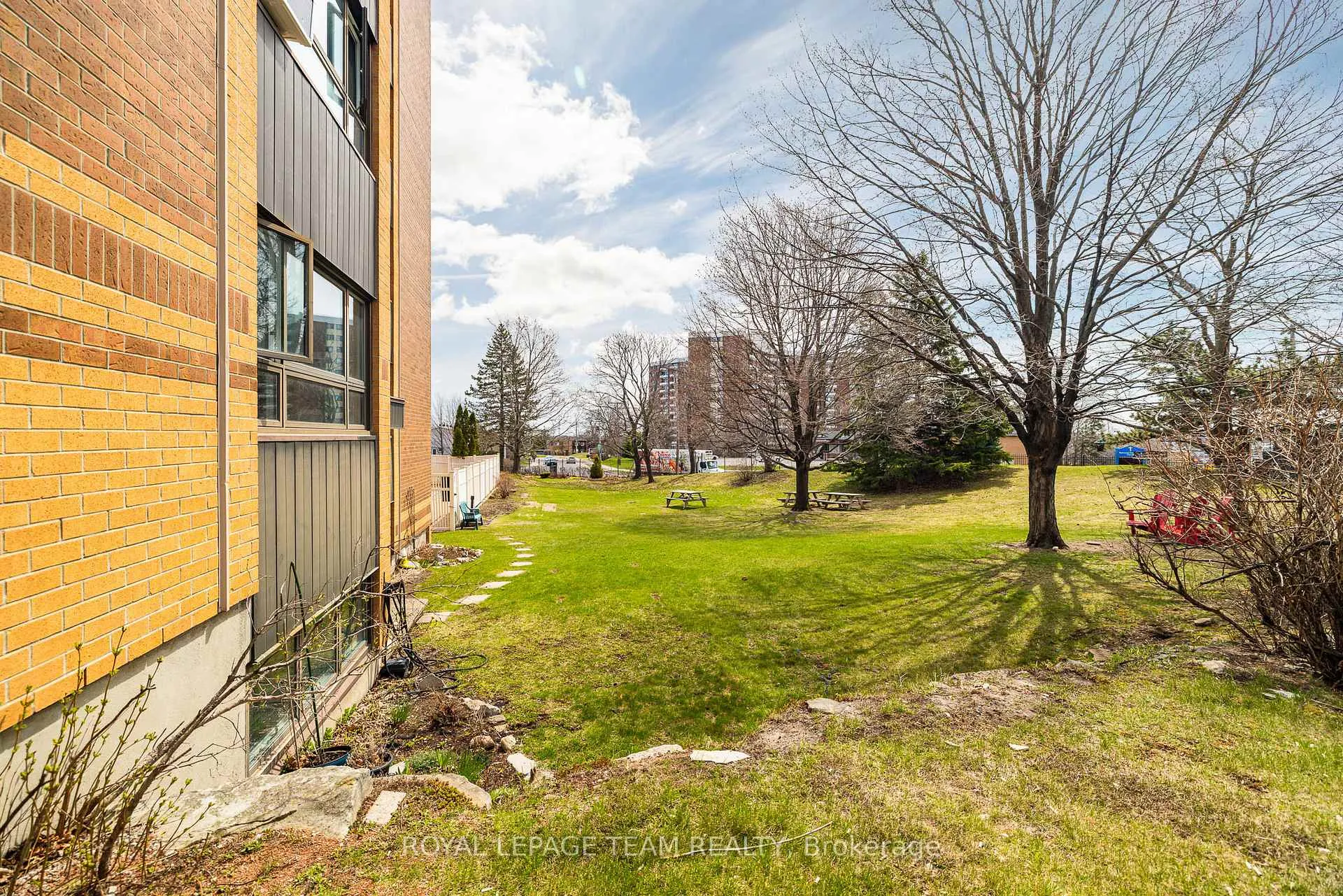 Photo 29 of Unit 701, 1356 Meadowlands Drive E, Ottawa, Borden Farm/Stewart Farm/Carleton Heights/Parkwood Hills — HOMEH