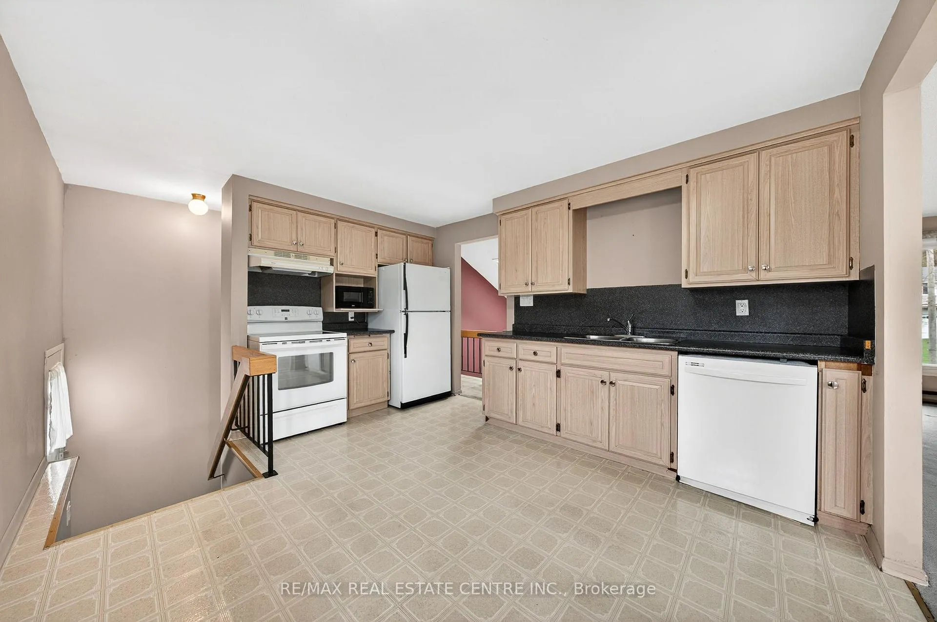 Photo 18 of 232 Salisbury Avenue, Cambridge — HOMEH