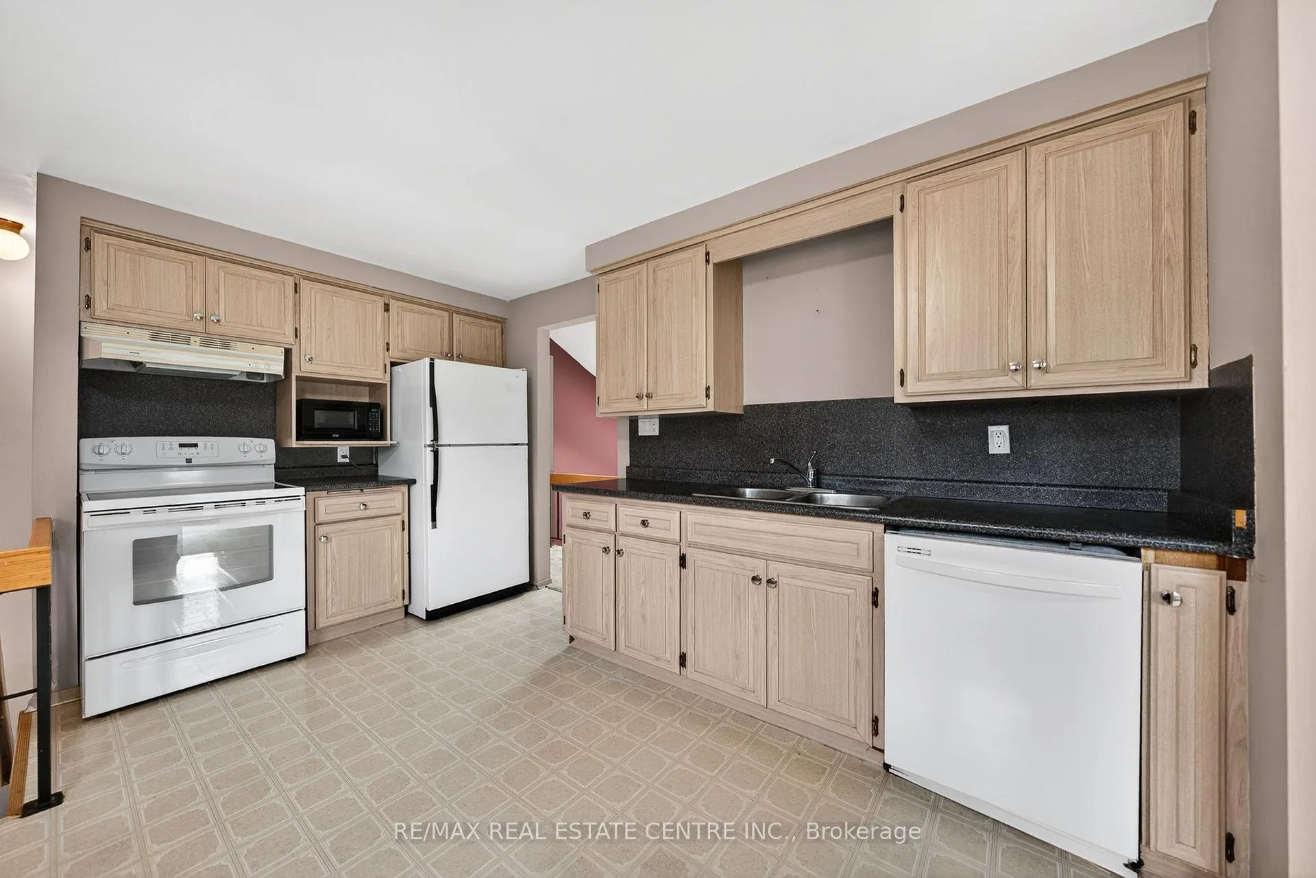 Photo 19 of 232 Salisbury Avenue, Cambridge — HOMEH