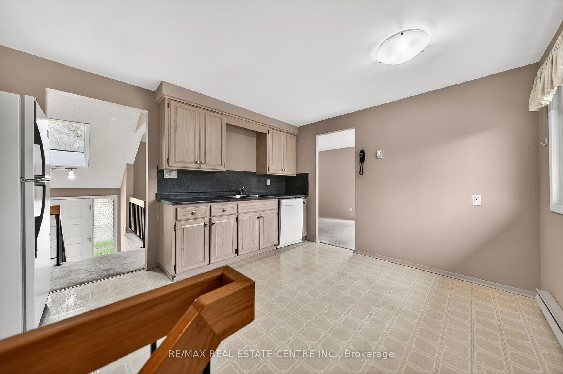 Photo 21 of 232 Salisbury Avenue, Cambridge — HOMEH