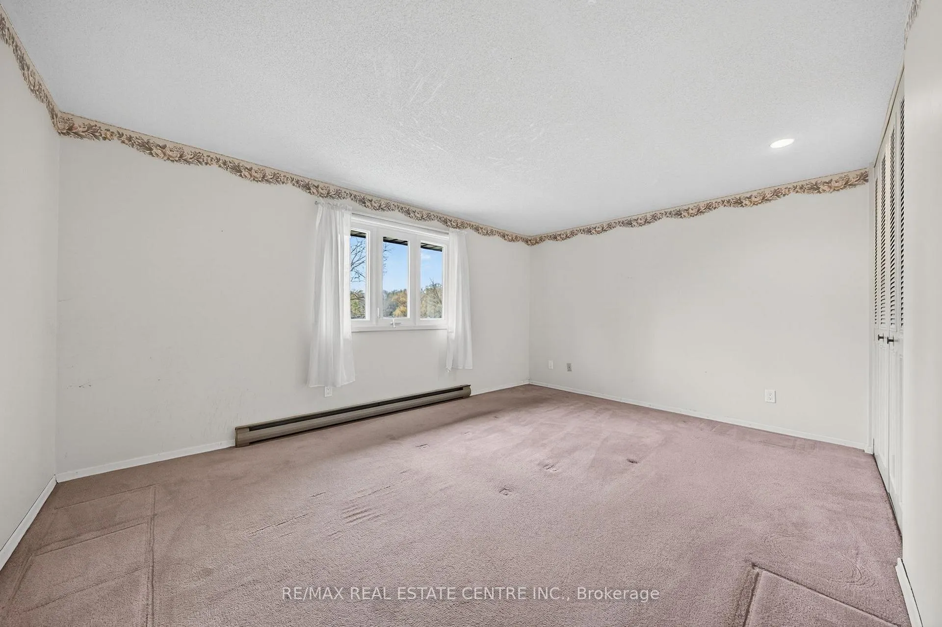 Photo 23 of 232 Salisbury Avenue, Cambridge — HOMEH