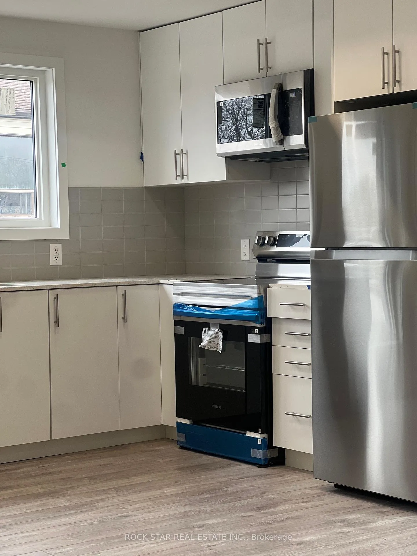 Photo 10 of Unit 320, 6638 Mcleod Road, Niagara Falls, Oldfield — HOMEH