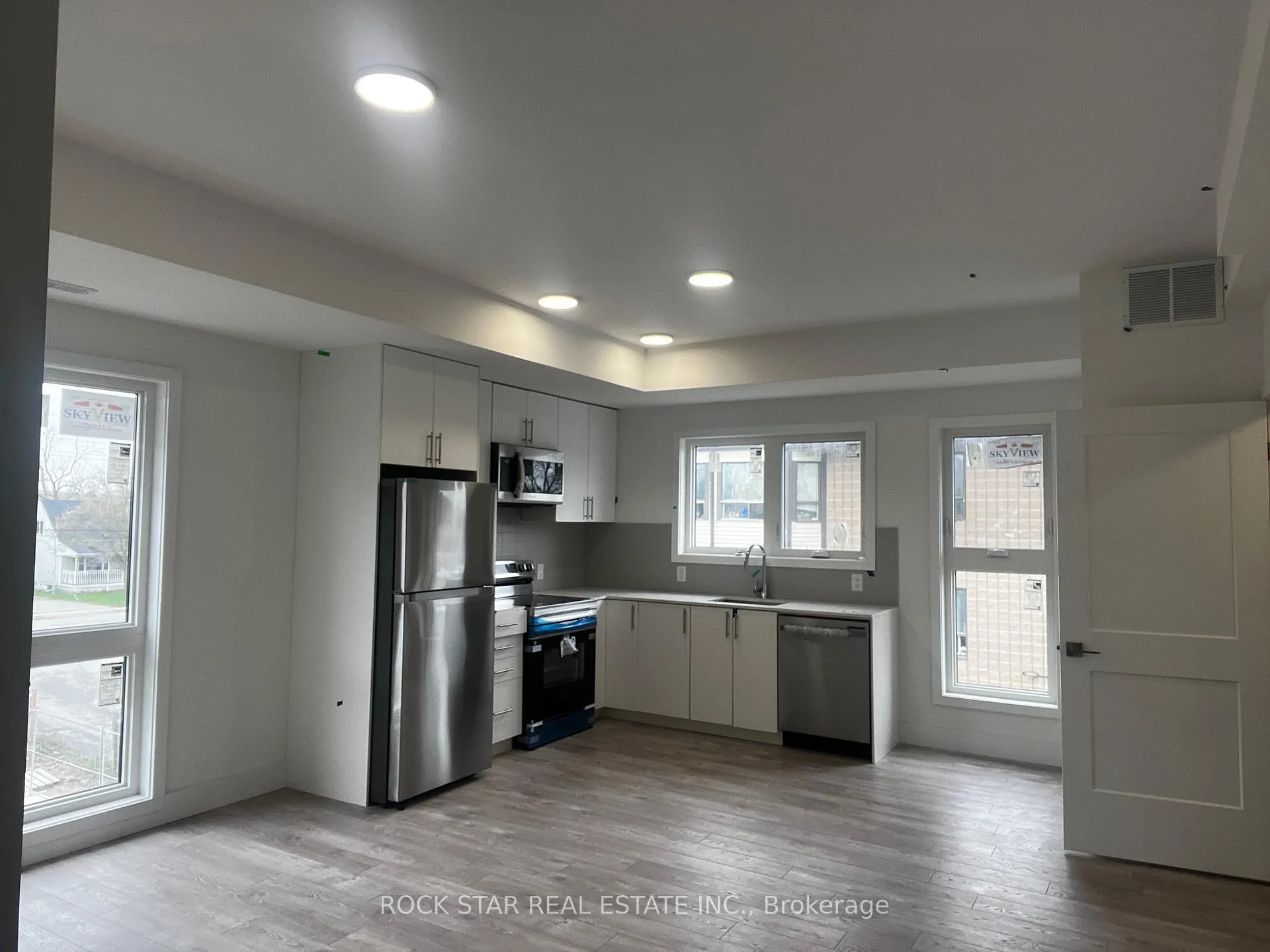 Photo 13 of Unit 320, 6638 Mcleod Road, Niagara Falls, Oldfield — HOMEH
