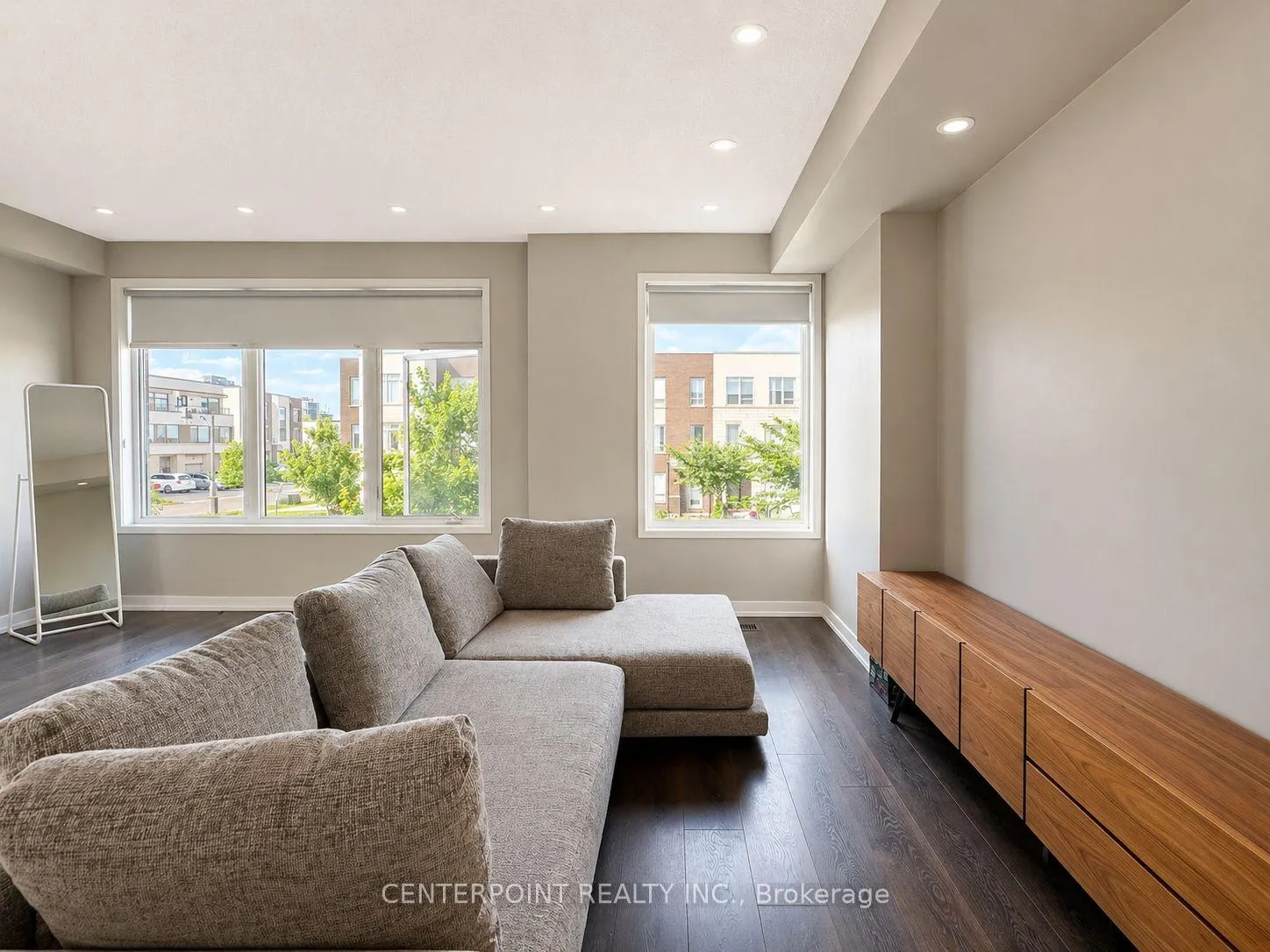 Photo 4 of 3096 Ernest Appelbe Boulevard, Oakville, Glenorchy — HOMEH