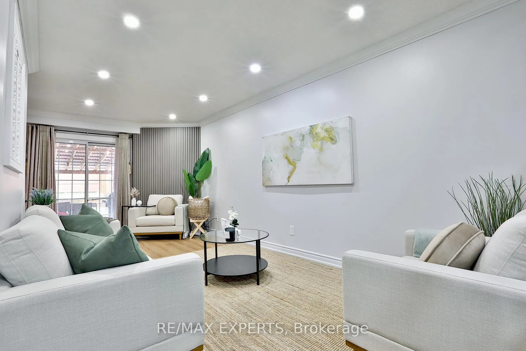 Photo 7 of 16 Hetherington Place, Brampton, Central Park — HOMEH