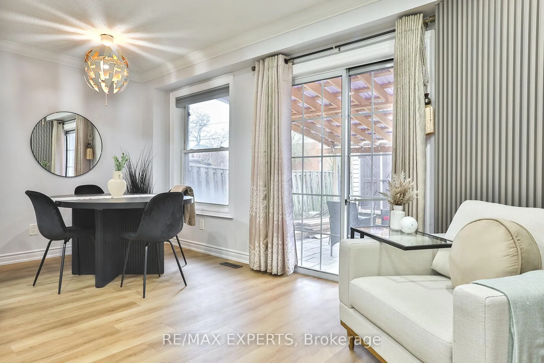 Photo 10 of 16 Hetherington Place, Brampton, Central Park — HOMEH