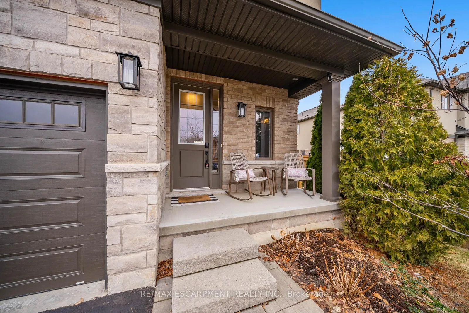 Photo 4 of 69 John Frederick Drive, Hamilton, Meadowlands — HOMEH