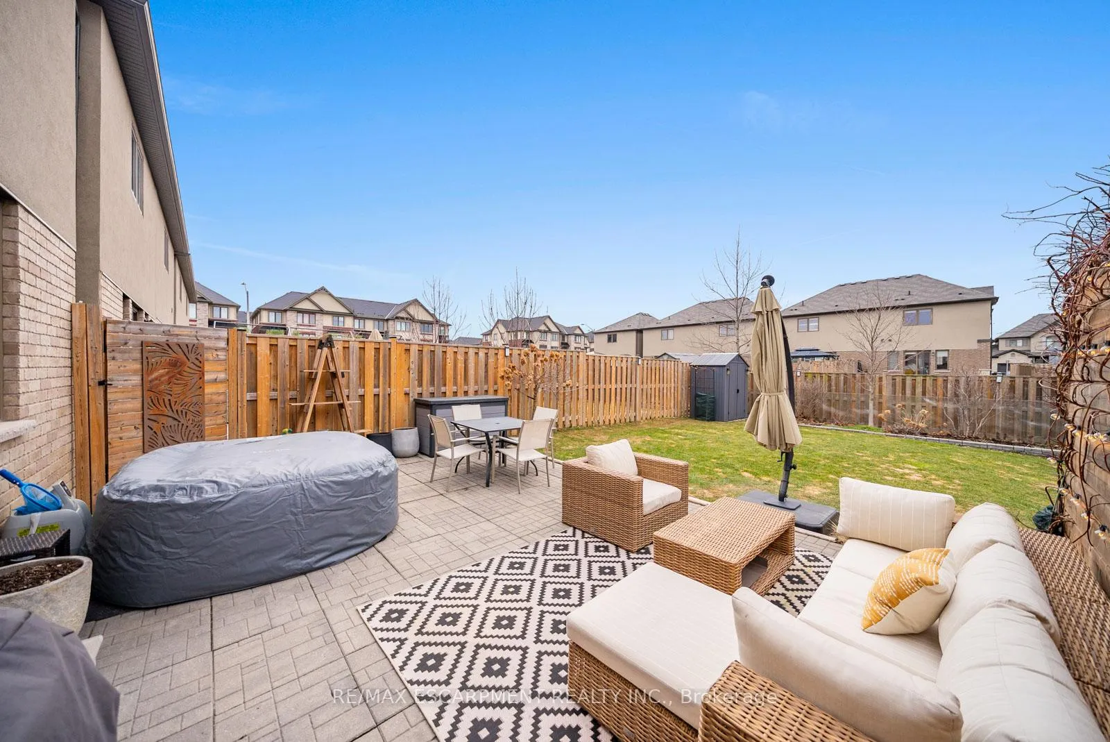 Photo 22 of 69 John Frederick Drive, Hamilton, Meadowlands — HOMEH