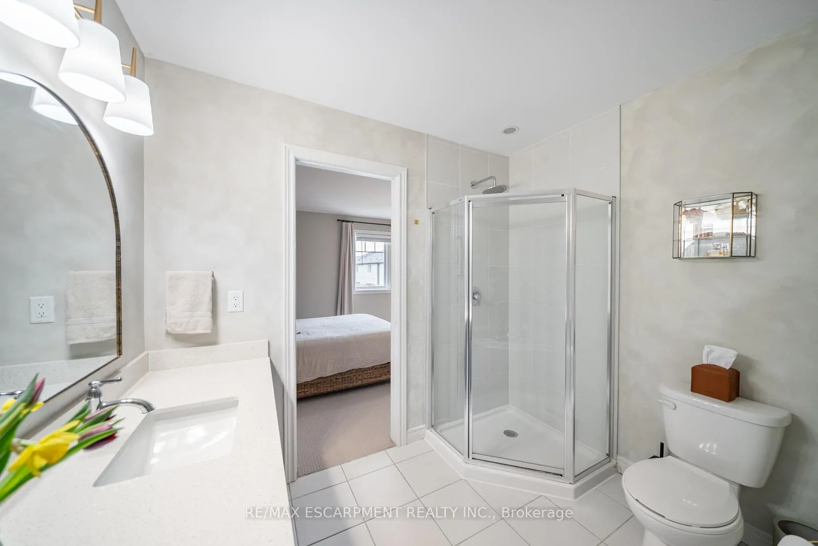 Photo 38 of 69 John Frederick Drive, Hamilton, Meadowlands — HOMEH