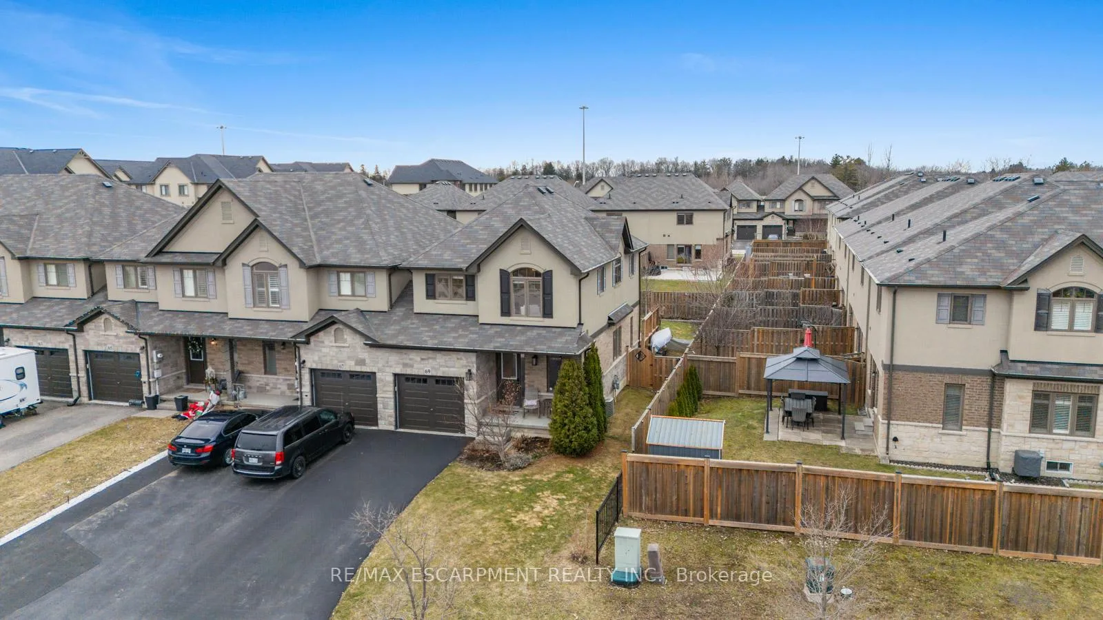 Photo 50 of 69 John Frederick Drive, Hamilton, Meadowlands — HOMEH