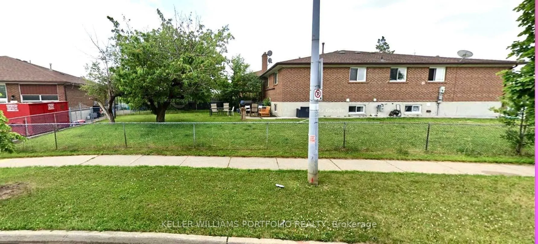 Photo 12 of Unit Lower Level, 7841 Martin Grove Road, Vaughan, West Woodbridge — HOMEH