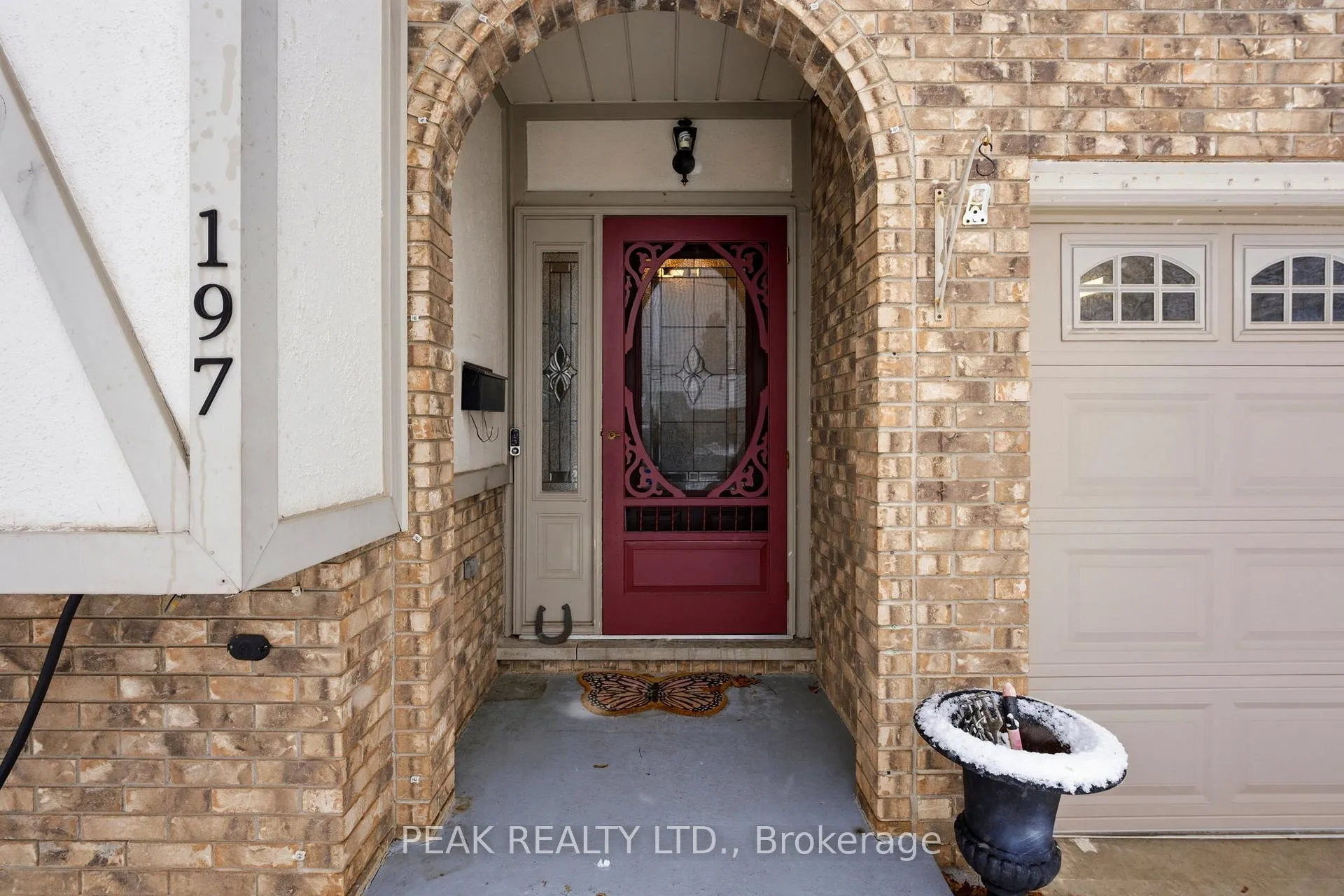 Photo 5 of 197 Hanover Place, Hamilton, Vincent — HOMEH