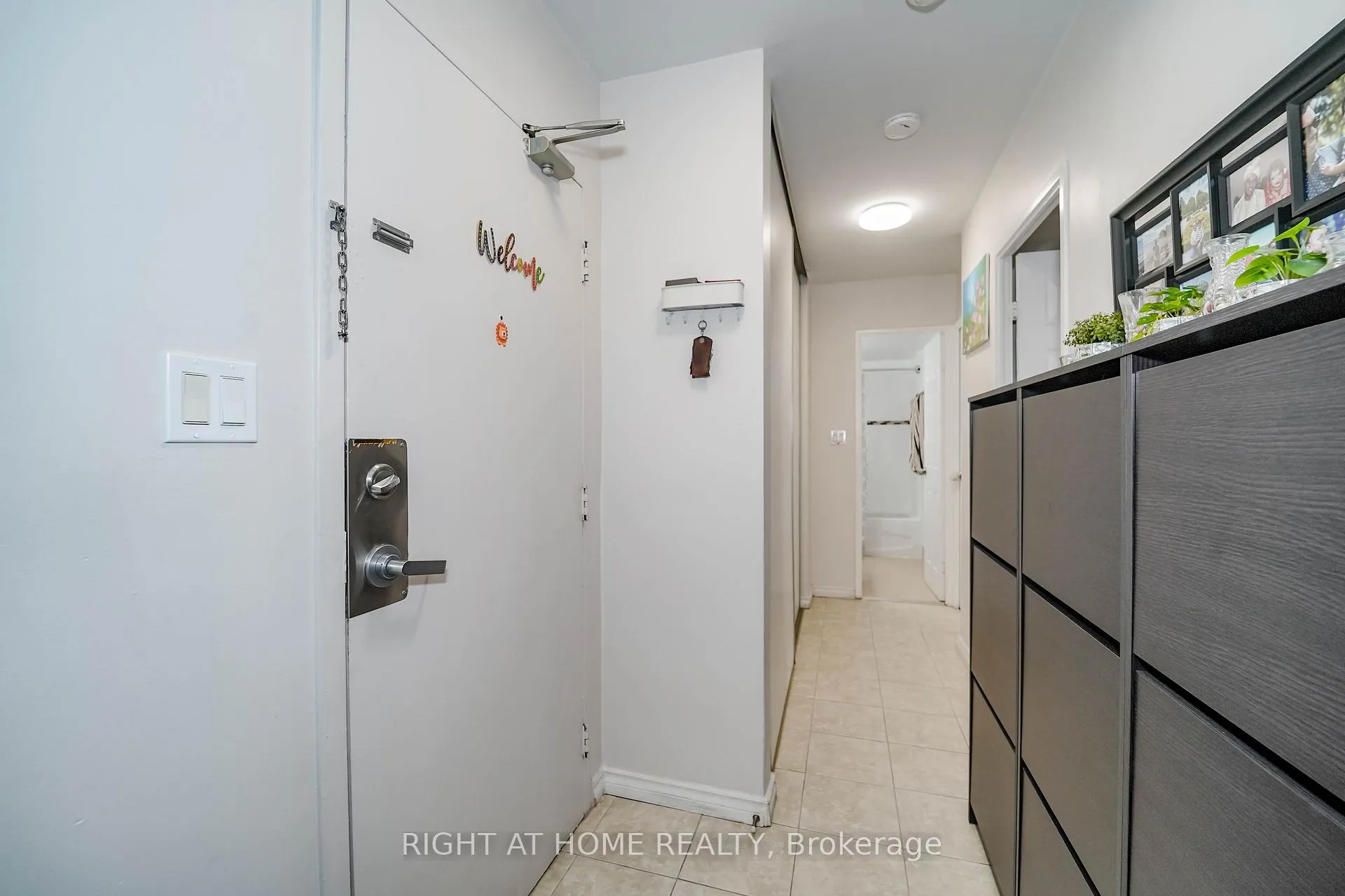 Photo 11 of Unit 1611, 1 Massey Square, Toronto, Crescent Town — HOMEH