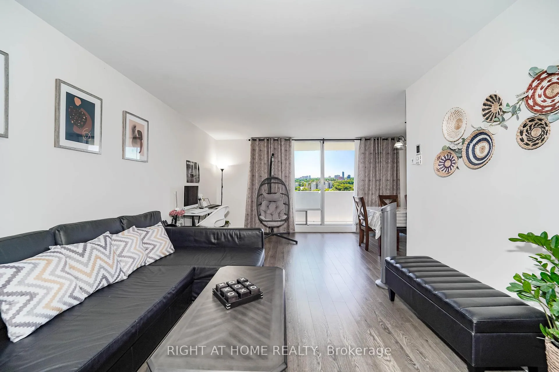 Photo 13 of Unit 1611, 1 Massey Square, Toronto, Crescent Town — HOMEH