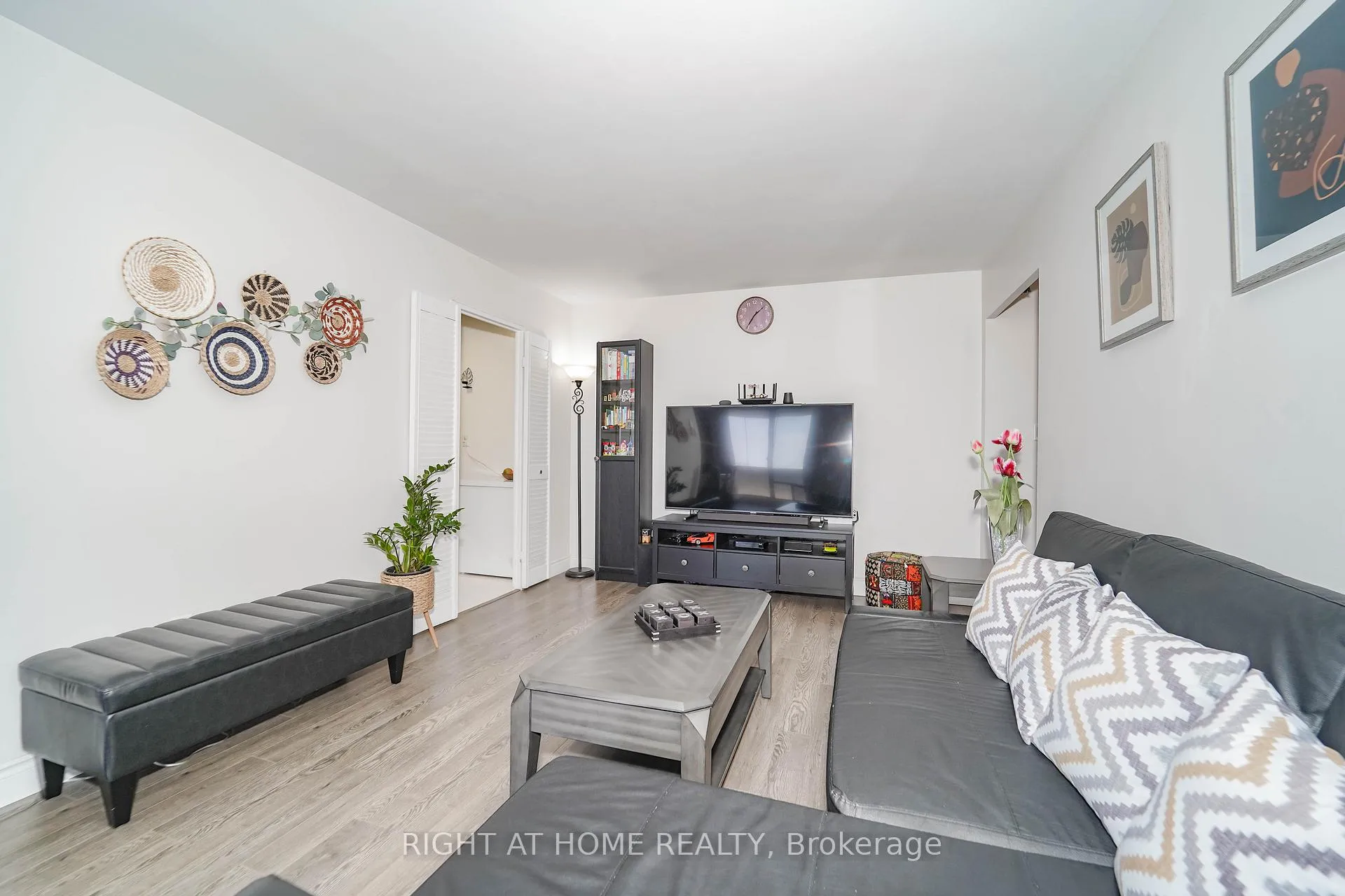 Photo 16 of Unit 1611, 1 Massey Square, Toronto, Crescent Town — HOMEH