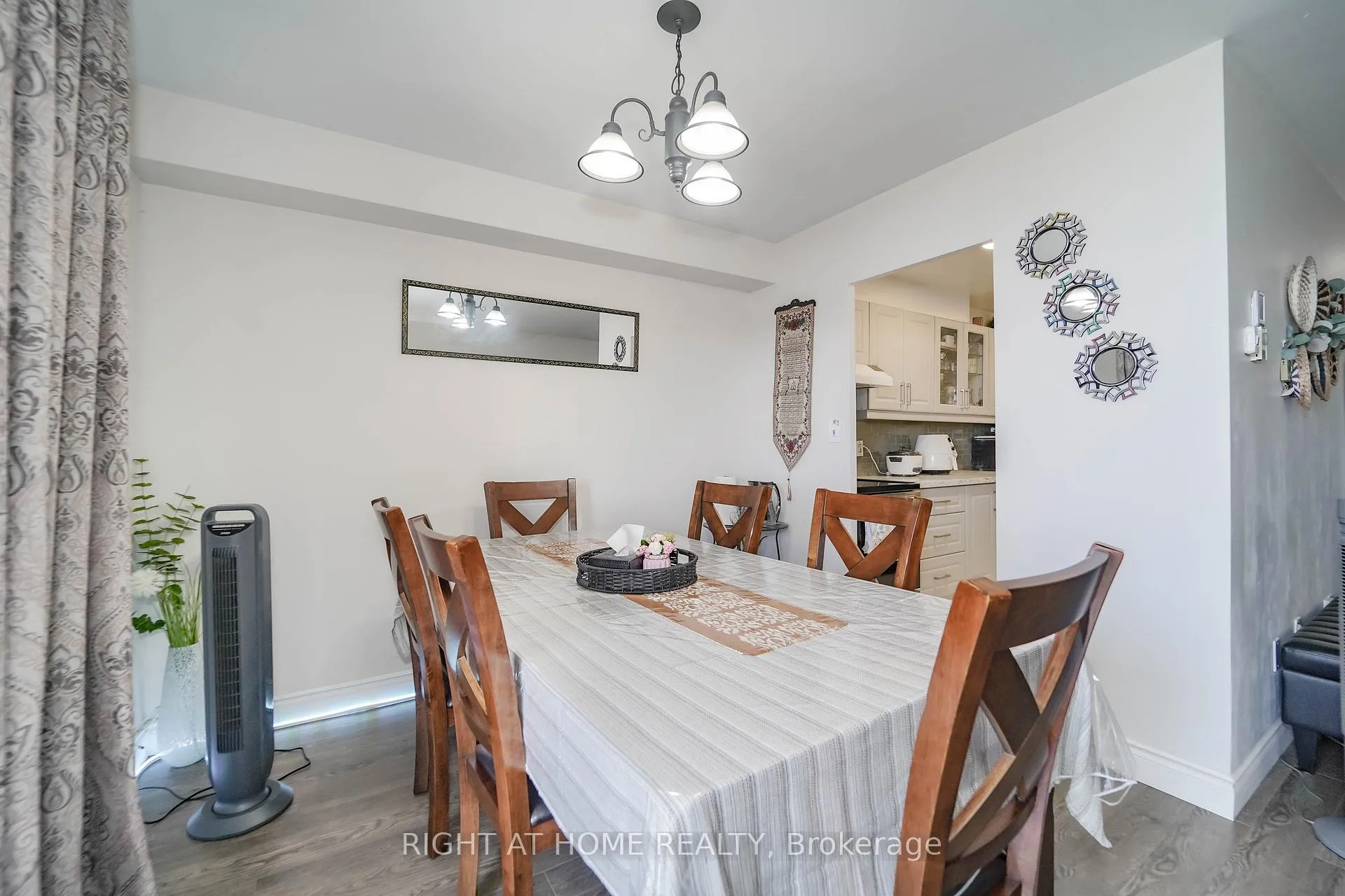 Photo 19 of Unit 1611, 1 Massey Square, Toronto, Crescent Town — HOMEH