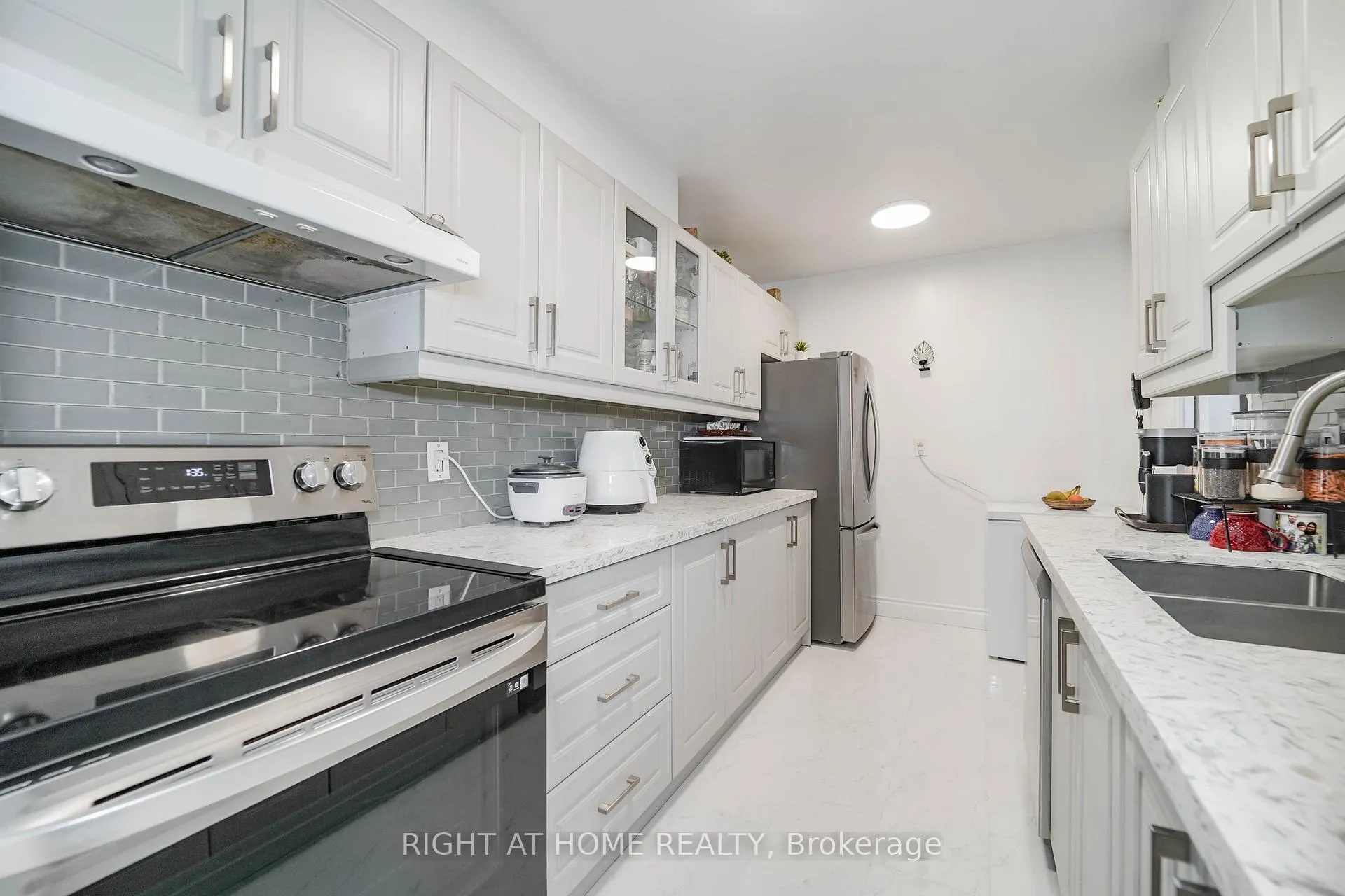Photo 21 of Unit 1611, 1 Massey Square, Toronto, Crescent Town — HOMEH