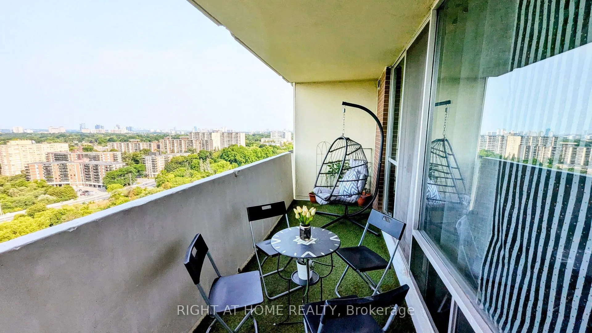 Photo 33 of Unit 1611, 1 Massey Square, Toronto, Crescent Town — HOMEH