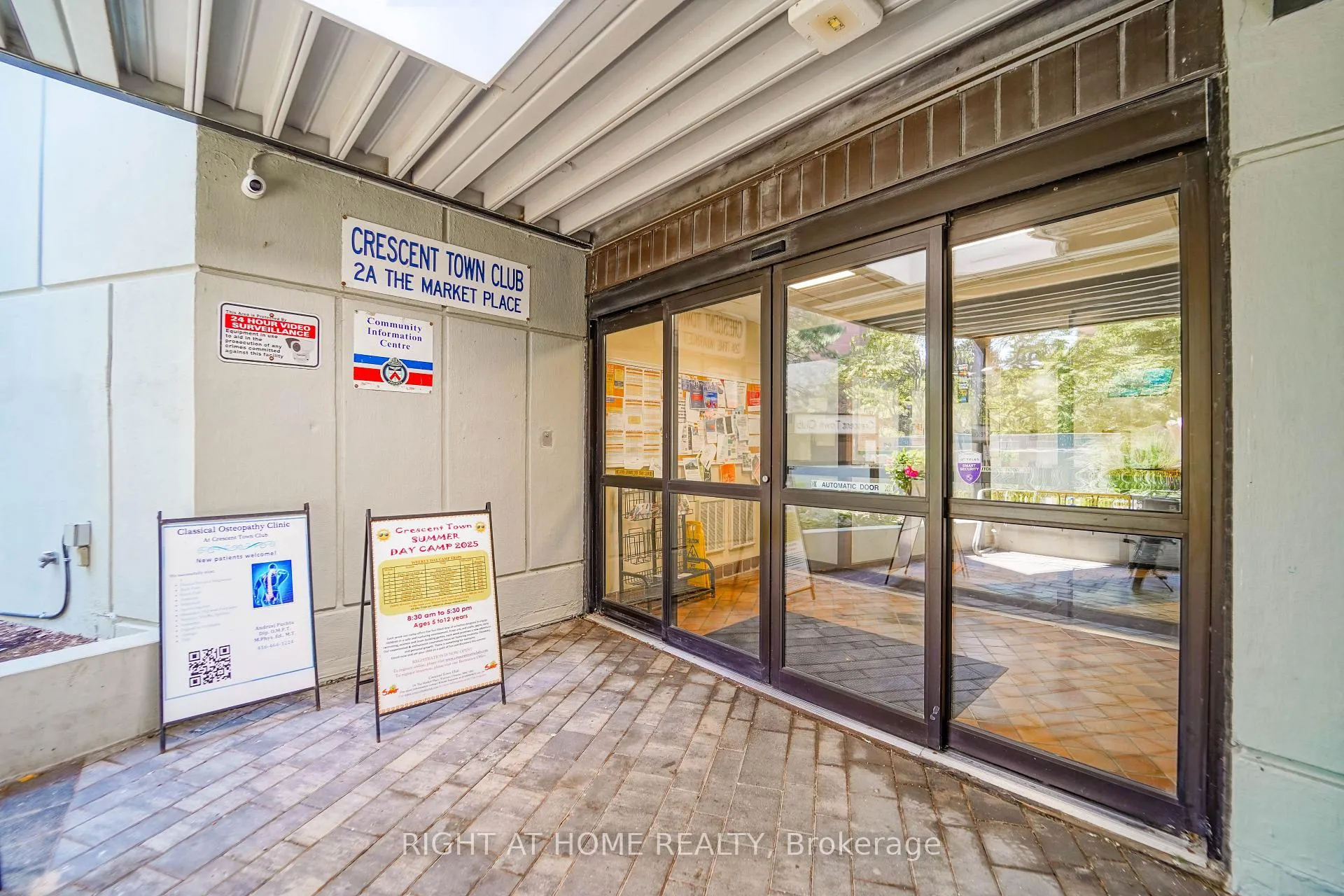 Photo 42 of Unit 1611, 1 Massey Square, Toronto, Crescent Town — HOMEH