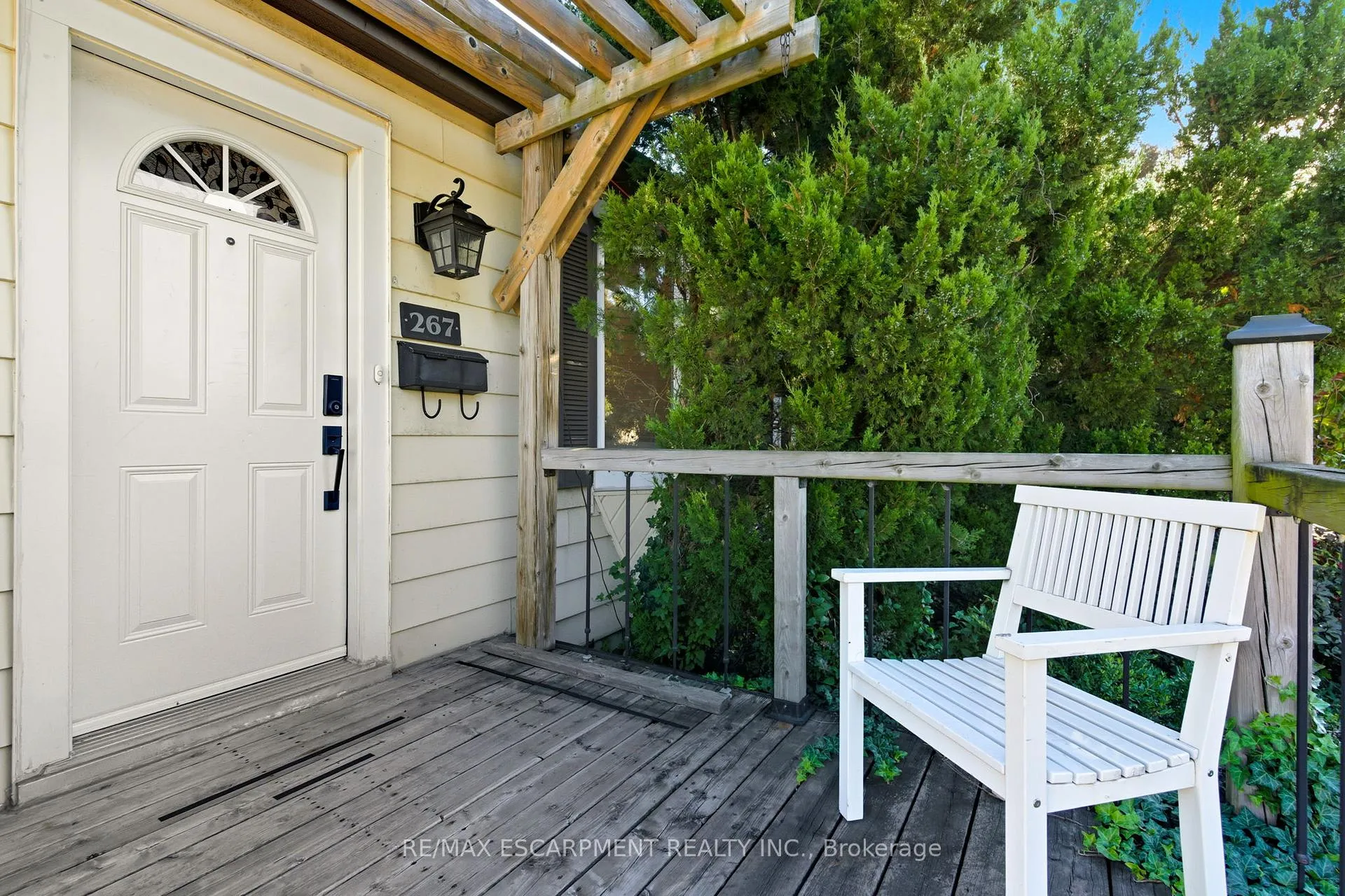 Photo 4 of 267 Thayer Avenue, Hamilton, Inch Park — HOMEH