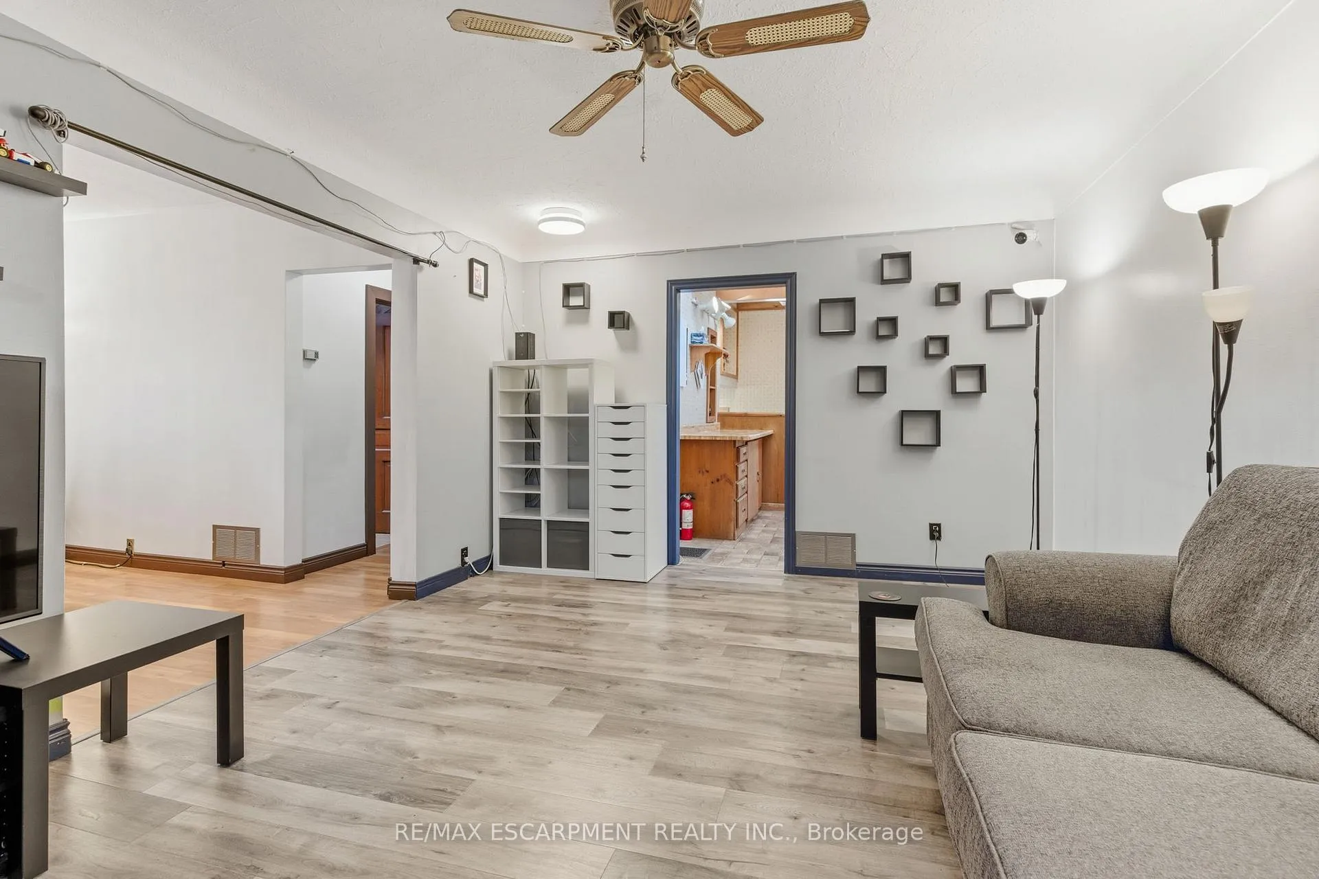 Photo 11 of 267 Thayer Avenue, Hamilton, Inch Park — HOMEH