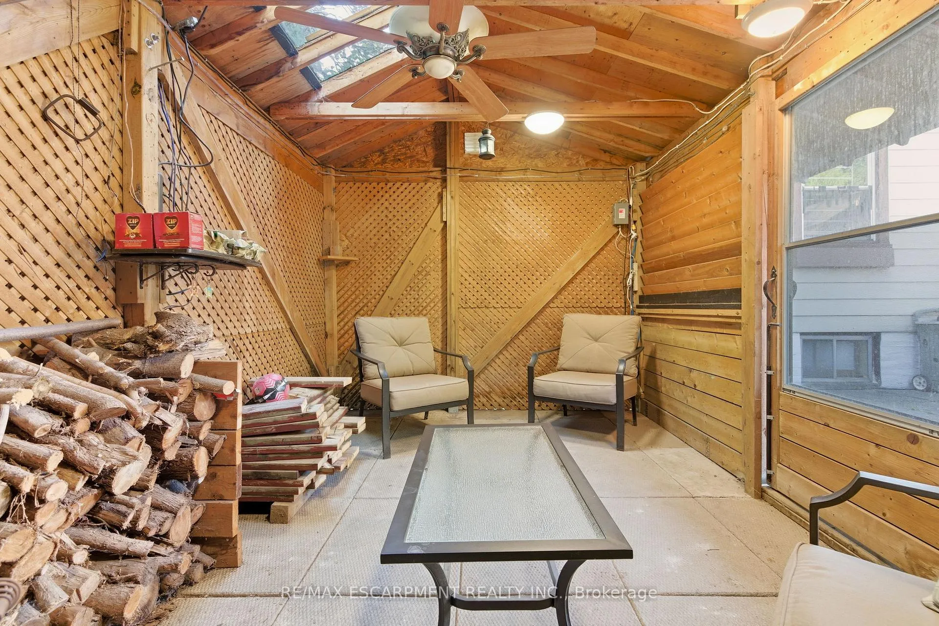 Photo 32 of 267 Thayer Avenue, Hamilton, Inch Park — HOMEH