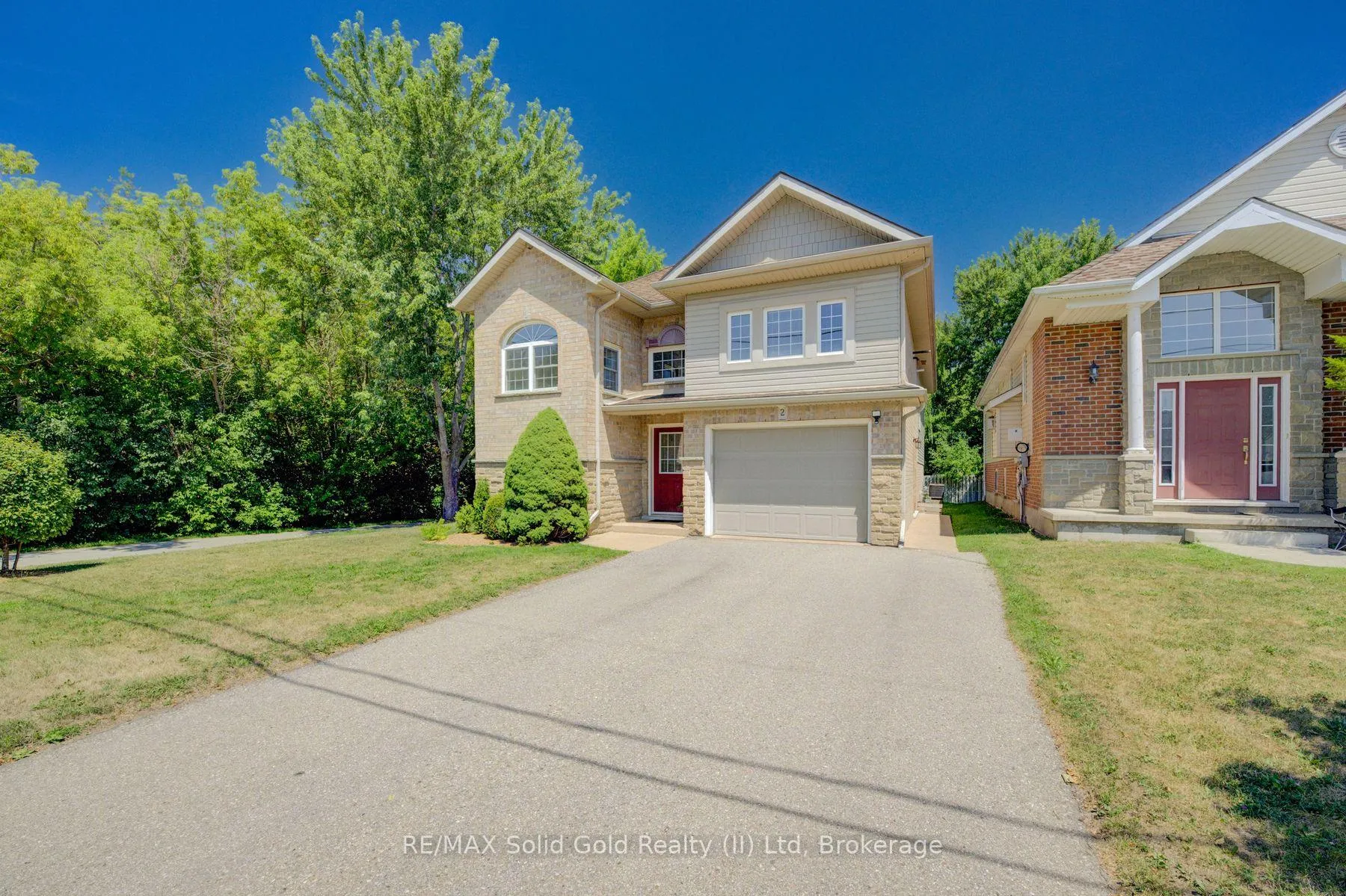 Photo 2 of 2 Smetana Drive, Kitchener — HOMEH