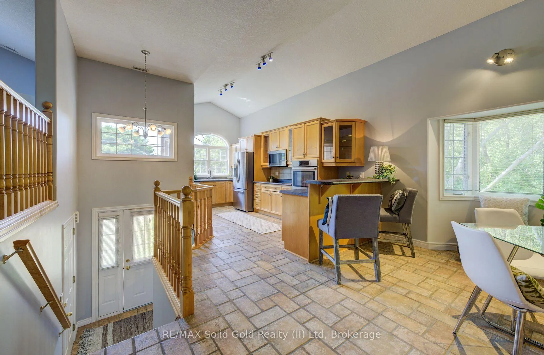 Photo 6 of 2 Smetana Drive, Kitchener — HOMEH