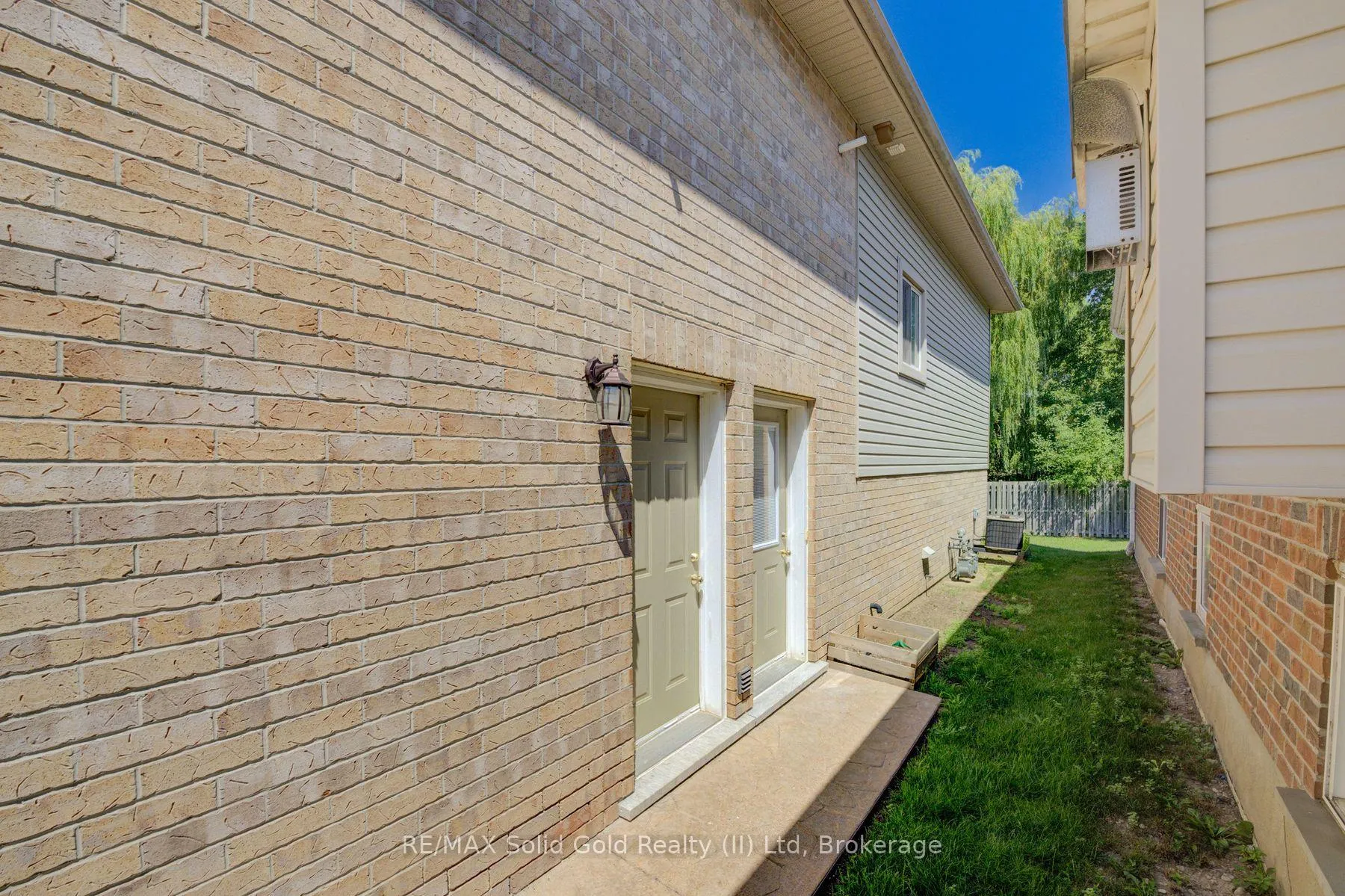 Photo 26 of 2 Smetana Drive, Kitchener — HOMEH