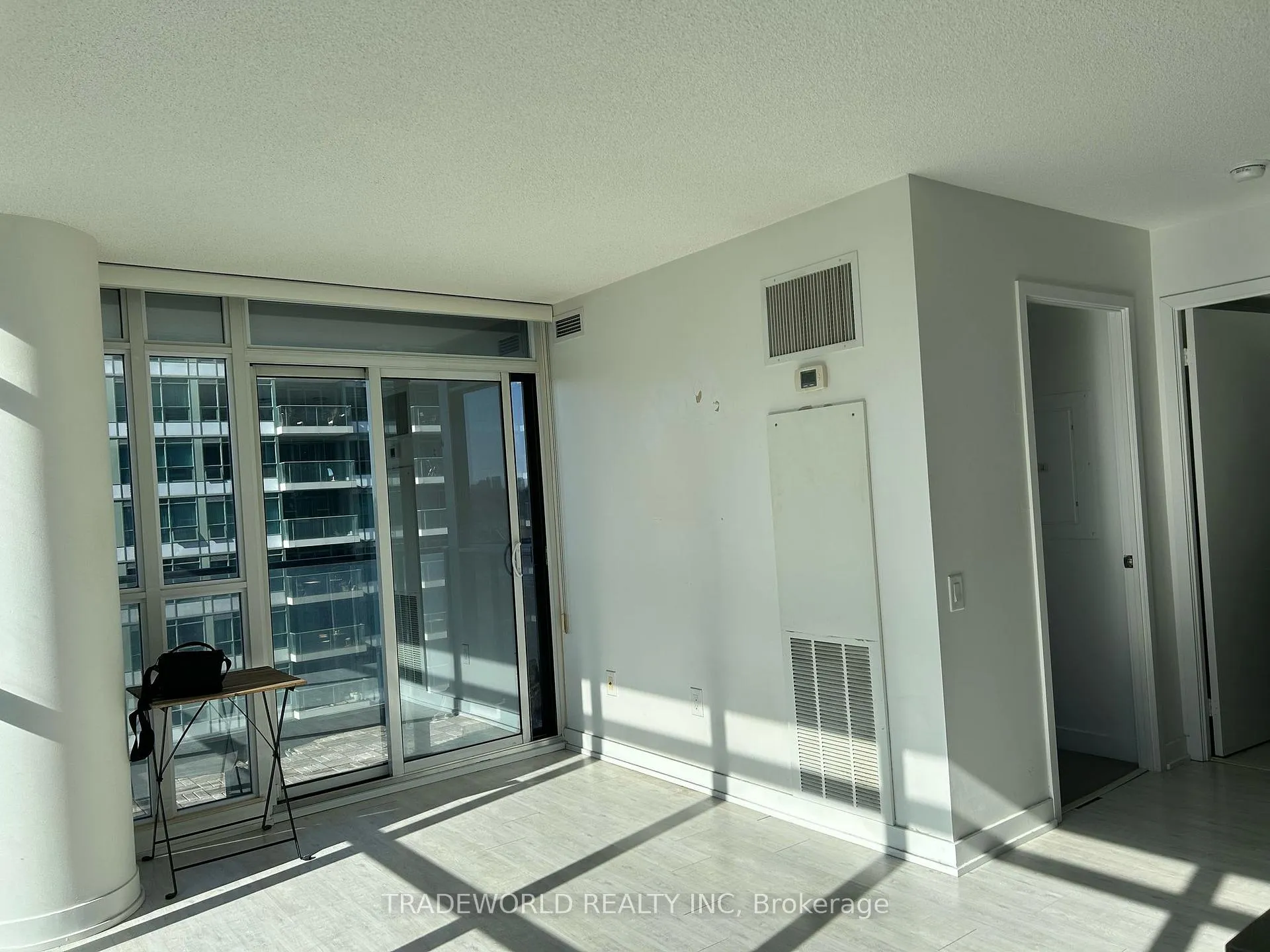 Photo 8 of Unit 1009 A, 19 Singer Court, North York, Bayview Village — HOMEH