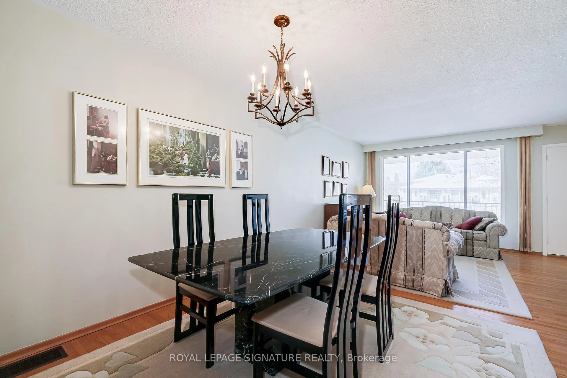 Photo 10 of 44 Harrington Crescent, North York, Bayview Woods-Steeles — HOMEH