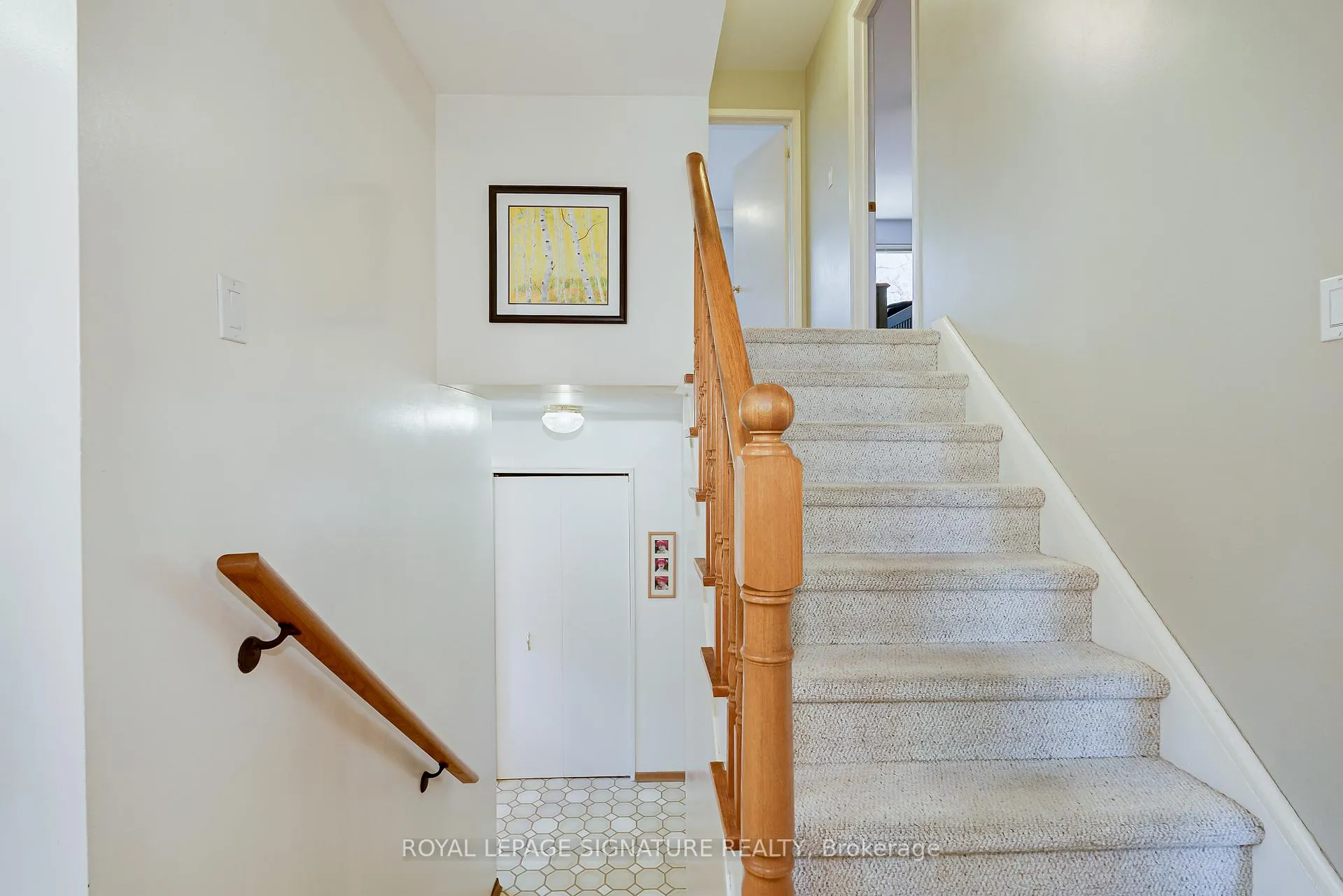 Photo 15 of 44 Harrington Crescent, North York, Bayview Woods-Steeles — HOMEH