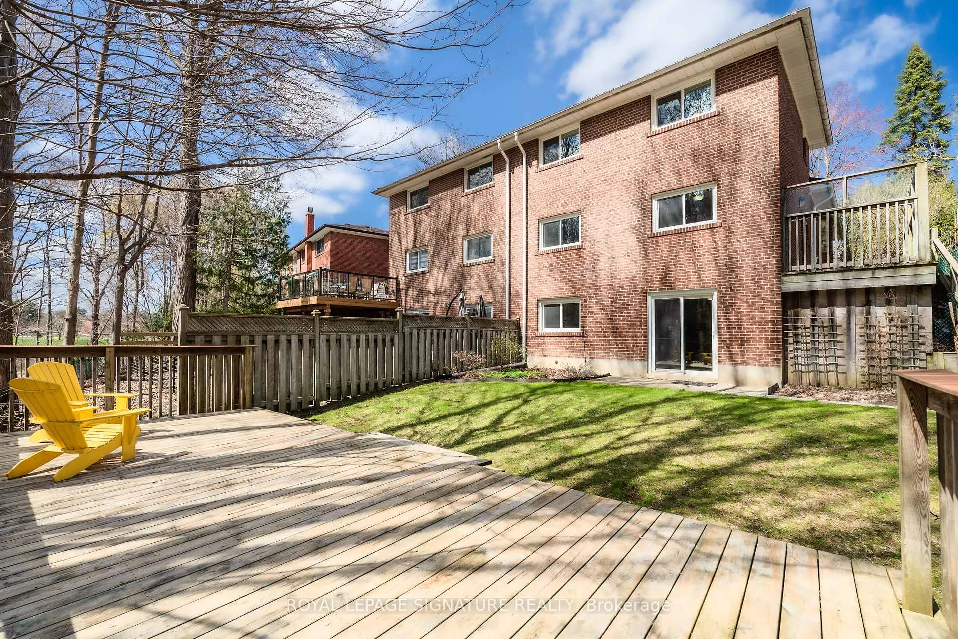Photo 40 of 44 Harrington Crescent, North York, Bayview Woods-Steeles — HOMEH
