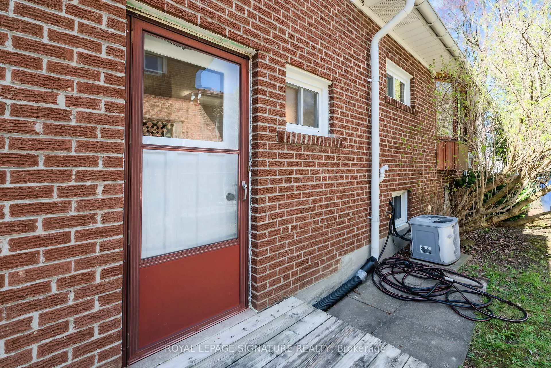 Photo 47 of 44 Harrington Crescent, North York, Bayview Woods-Steeles — HOMEH