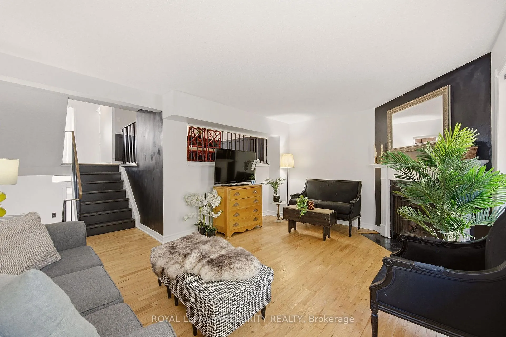 Photo 6 of 39 Lightfoot Place, Ottawa, Kanata - Katimavik — HOMEH