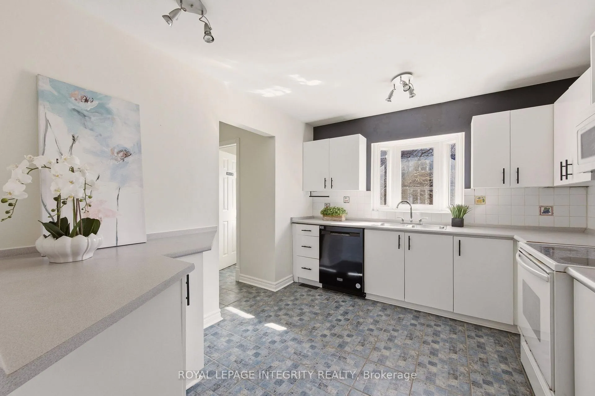 Photo 17 of 39 Lightfoot Place, Ottawa, Kanata - Katimavik — HOMEH