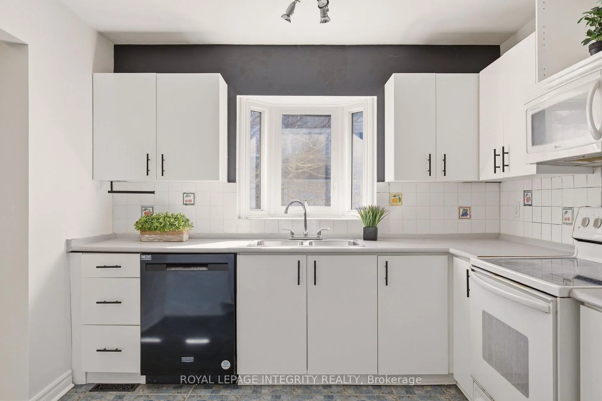 Photo 19 of 39 Lightfoot Place, Ottawa, Kanata - Katimavik — HOMEH
