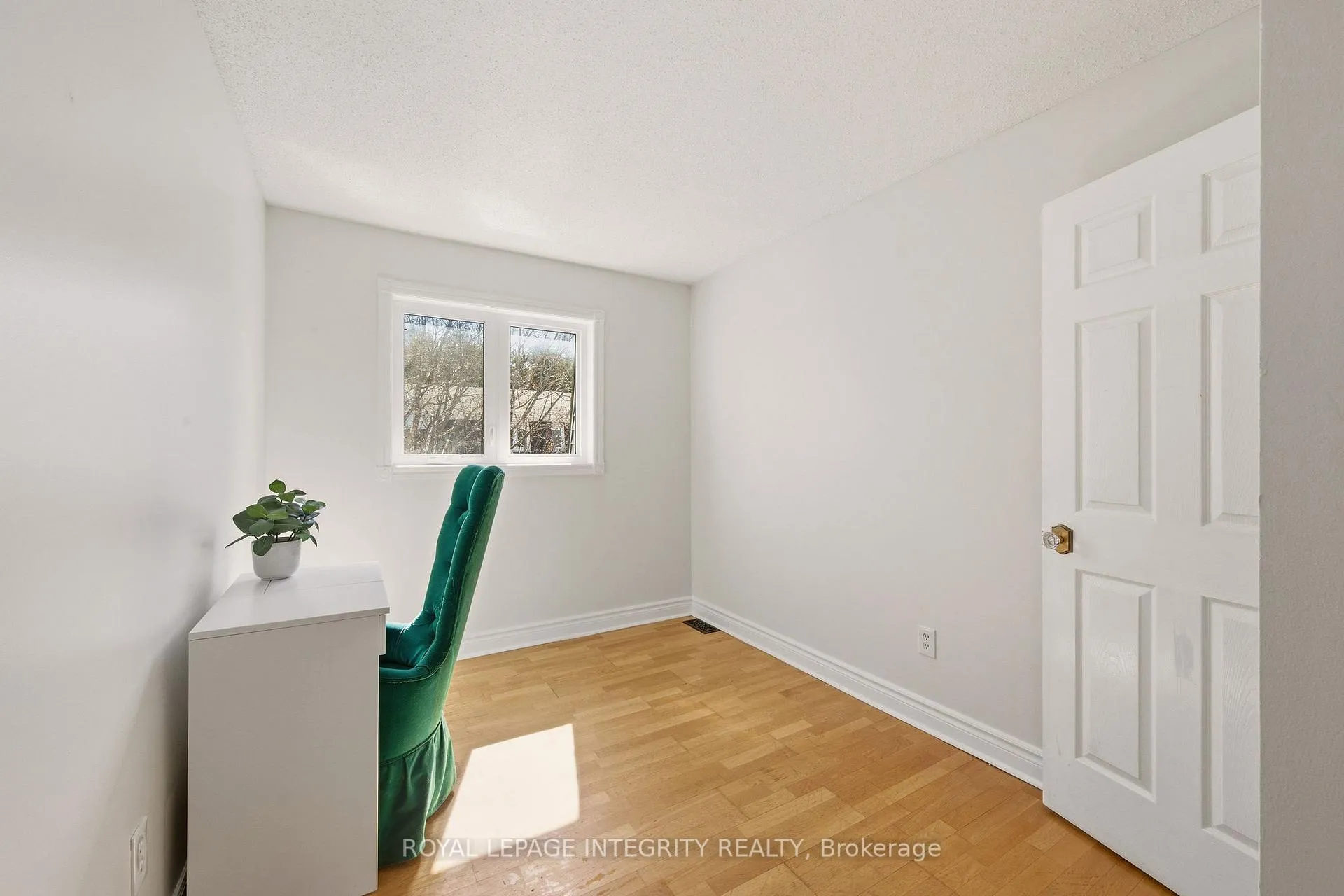Photo 27 of 39 Lightfoot Place, Ottawa, Kanata - Katimavik — HOMEH