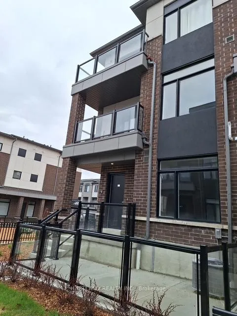 Photo 2 of Unit 1303, 1695 Dersan Street, Pickering, Duffin Heights — HOMEH