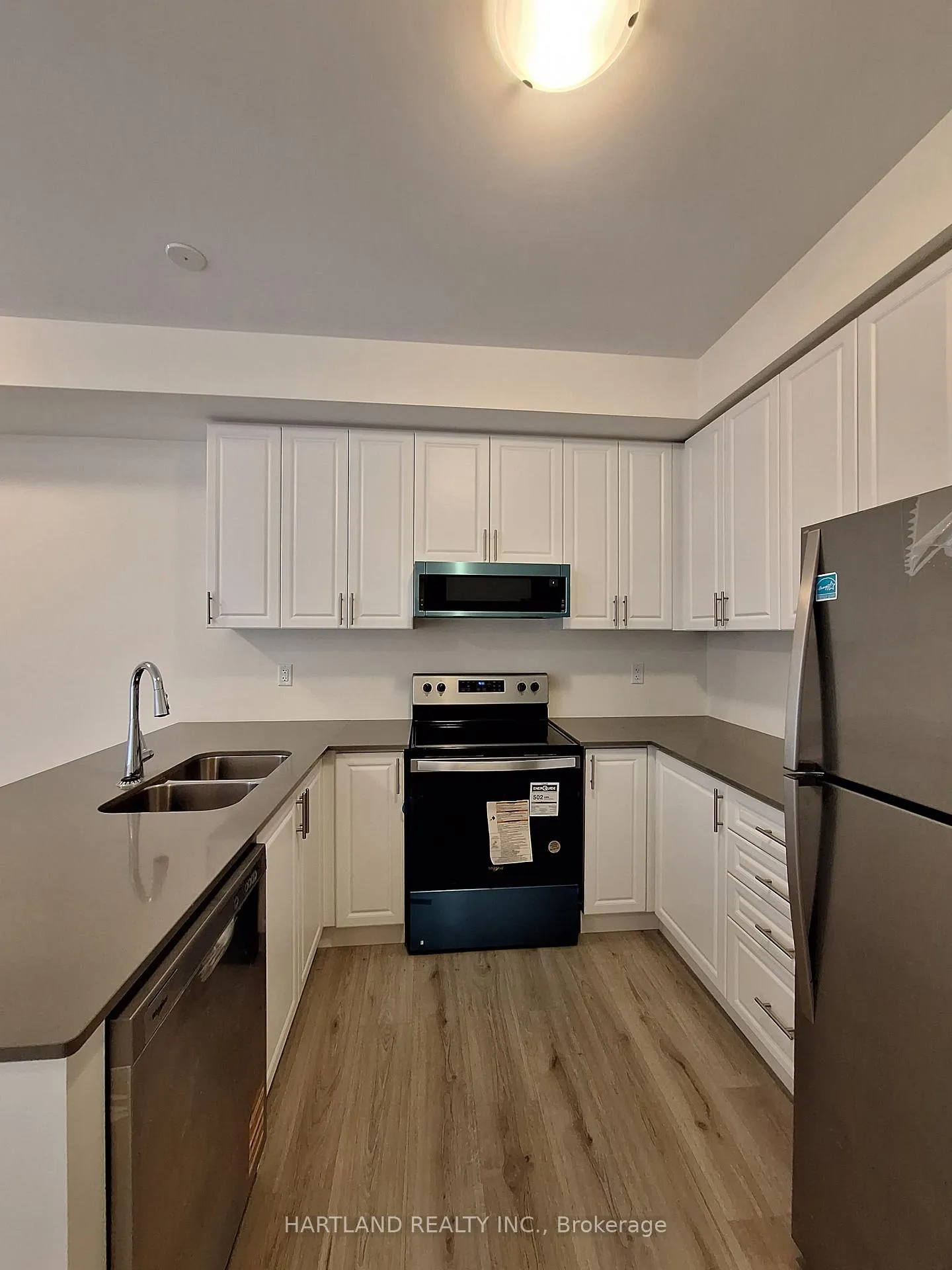 Photo 6 of Unit 1303, 1695 Dersan Street, Pickering, Duffin Heights — HOMEH