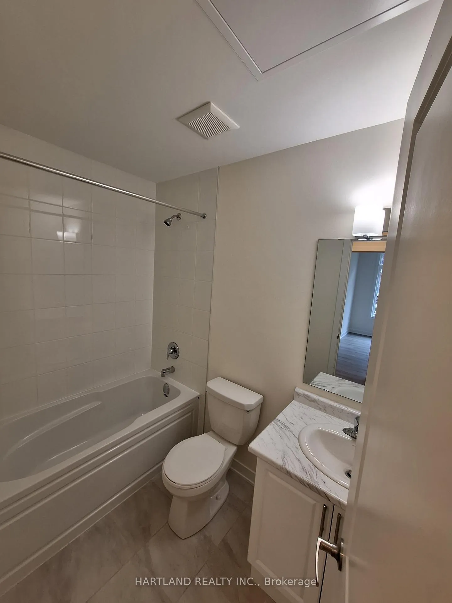 Photo 9 of Unit 1303, 1695 Dersan Street, Pickering, Duffin Heights — HOMEH