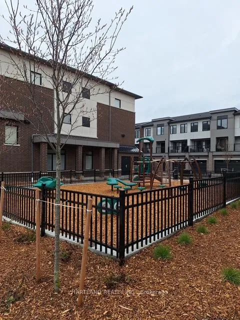 Photo 14 of Unit 1303, 1695 Dersan Street, Pickering, Duffin Heights — HOMEH