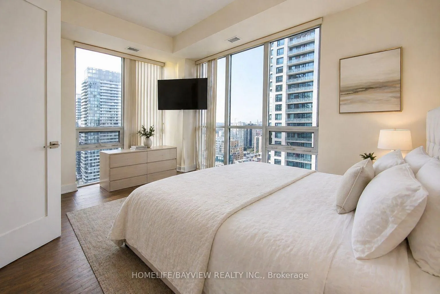 Photo 11 of Unit 2614, 70 Roehampton Avenue, Toronto, Mount Pleasant West — HOMEH