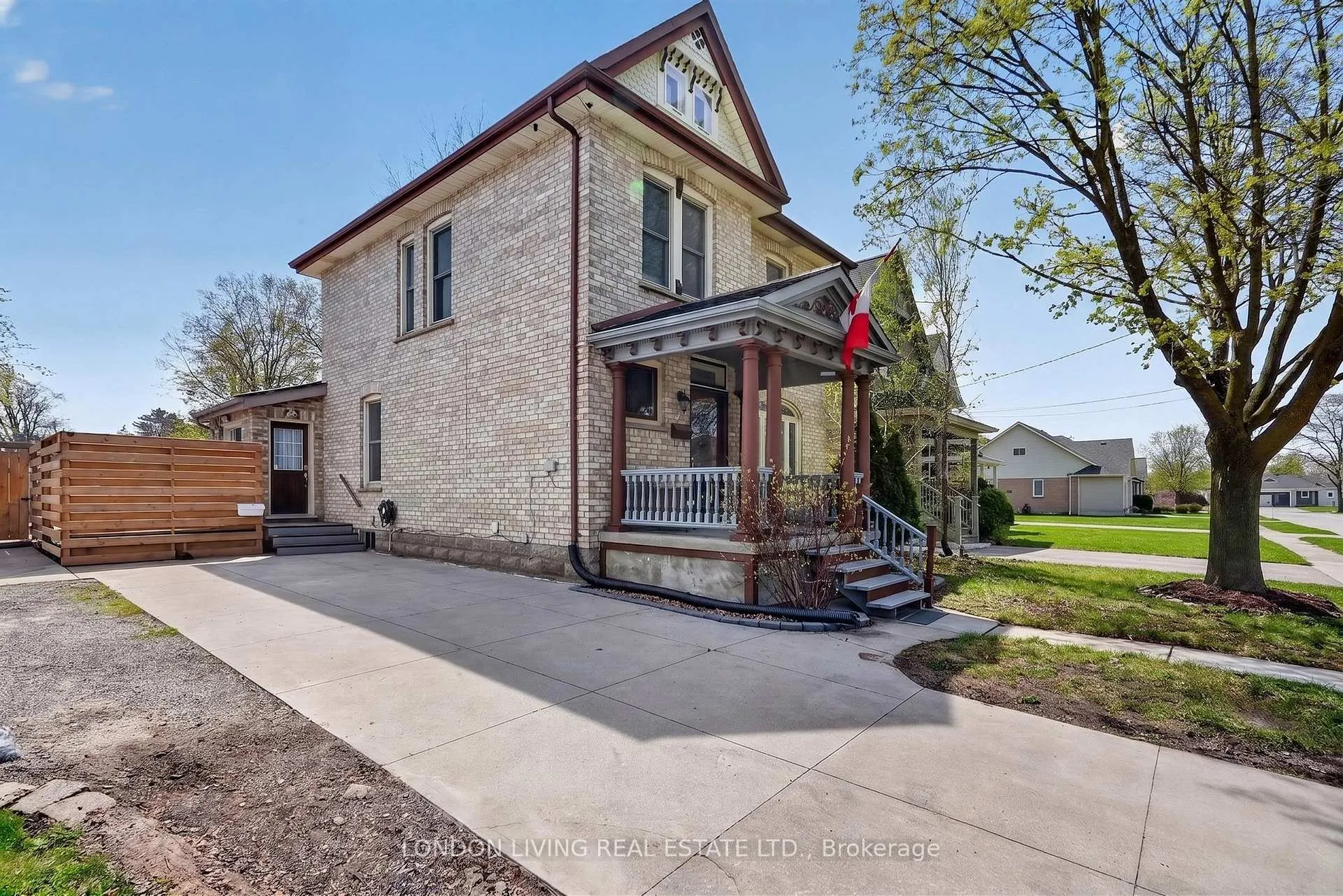 Photo 2 of 141 Bruce Street, London, South F — HOMEH