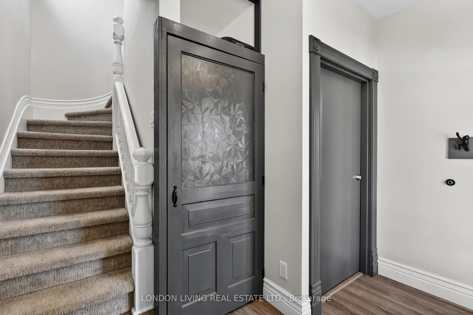 Photo 6 of 141 Bruce Street, London, South F — HOMEH