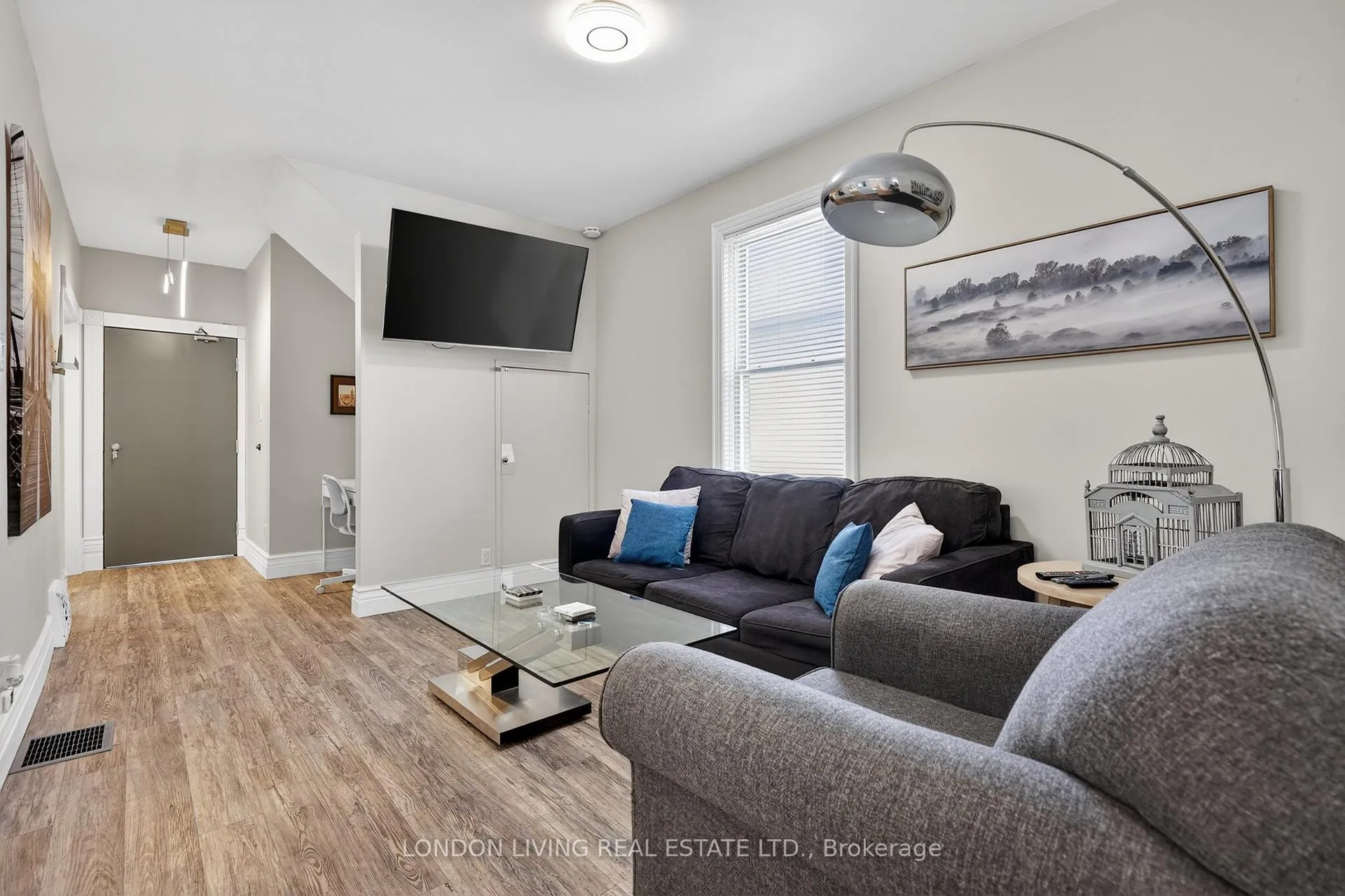 Photo 9 of 141 Bruce Street, London, South F — HOMEH