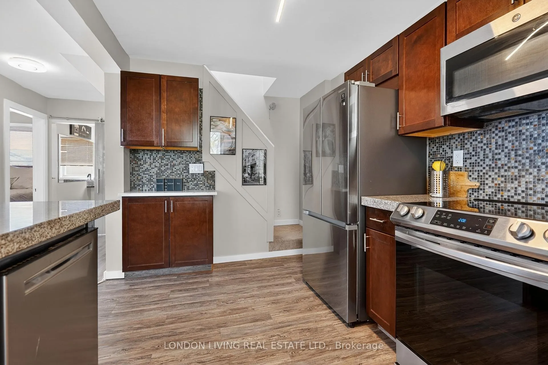 Photo 26 of 141 Bruce Street, London, South F — HOMEH