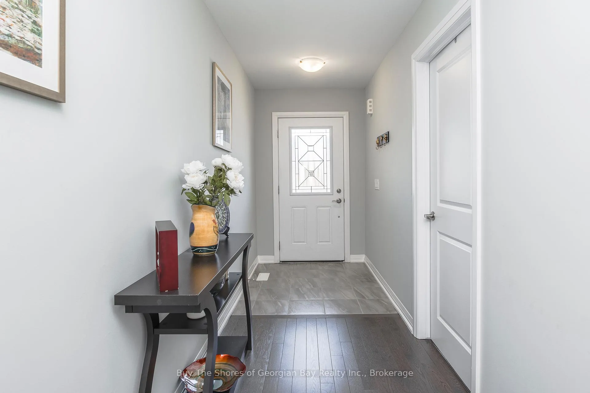 Photo 4 of 27 Beausoleil Drive, Penetanguishene — HOMEH