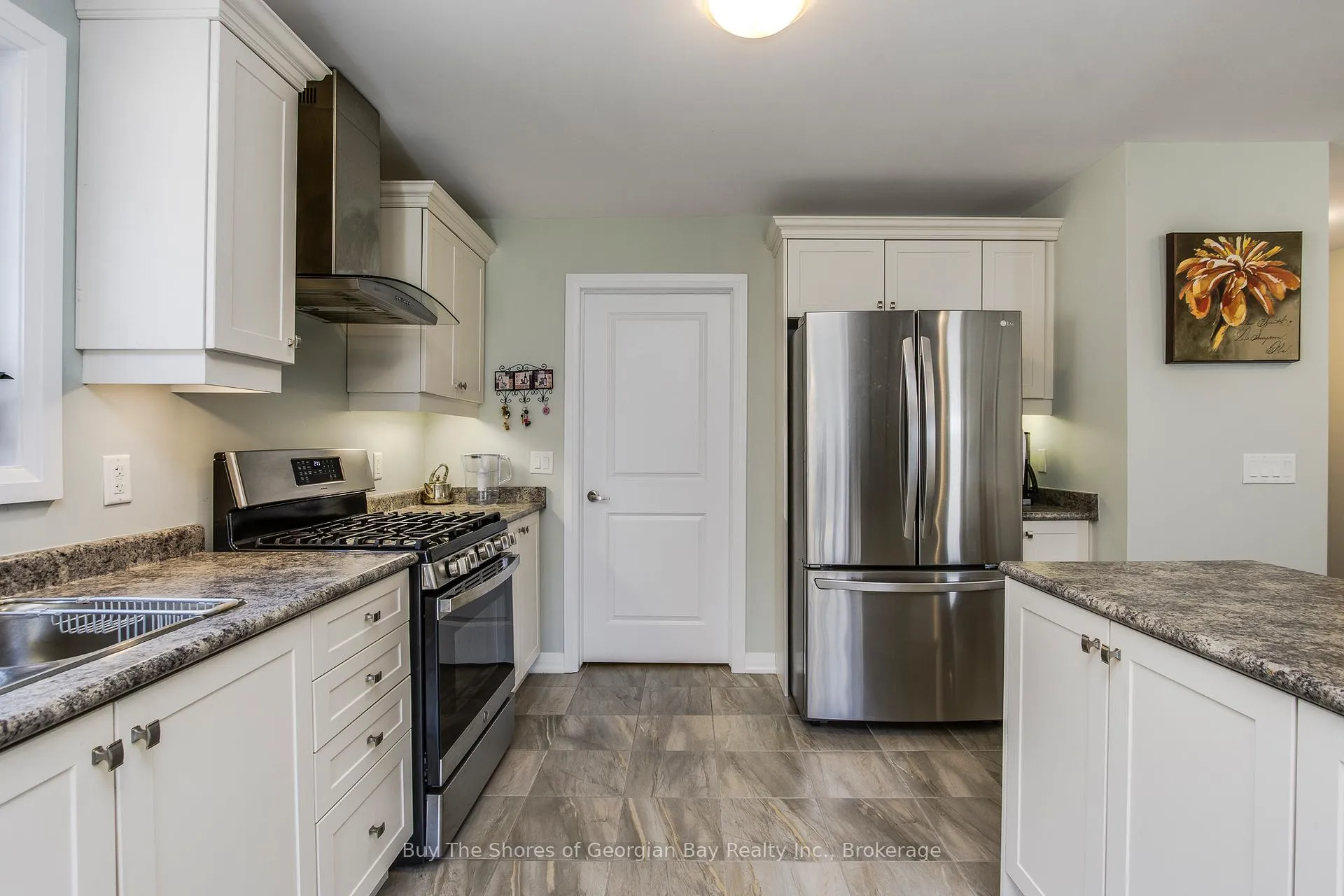 Photo 10 of 27 Beausoleil Drive, Penetanguishene — HOMEH
